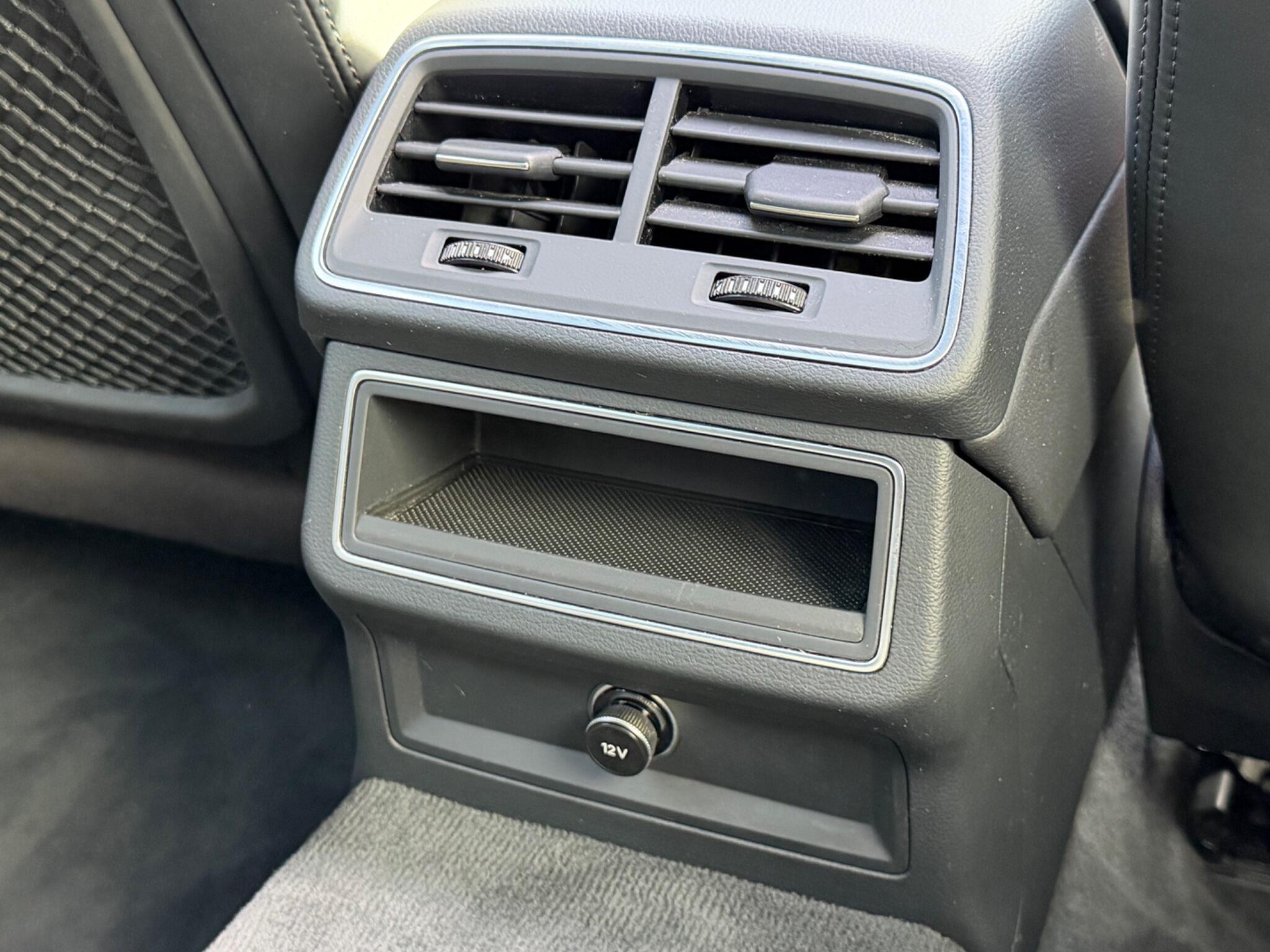 Audi A6 view 54