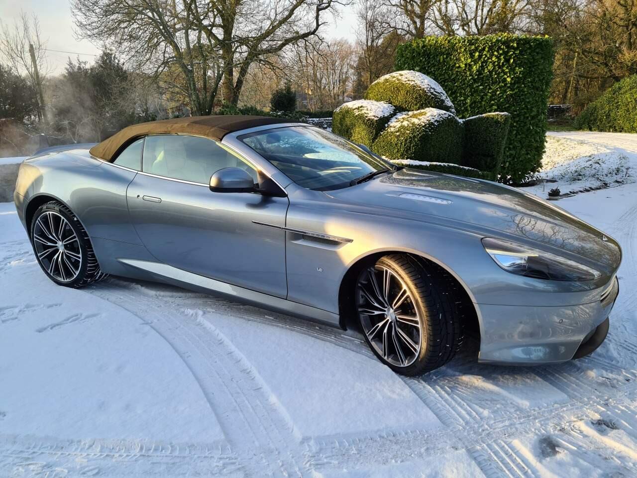 Aston Martin DB9