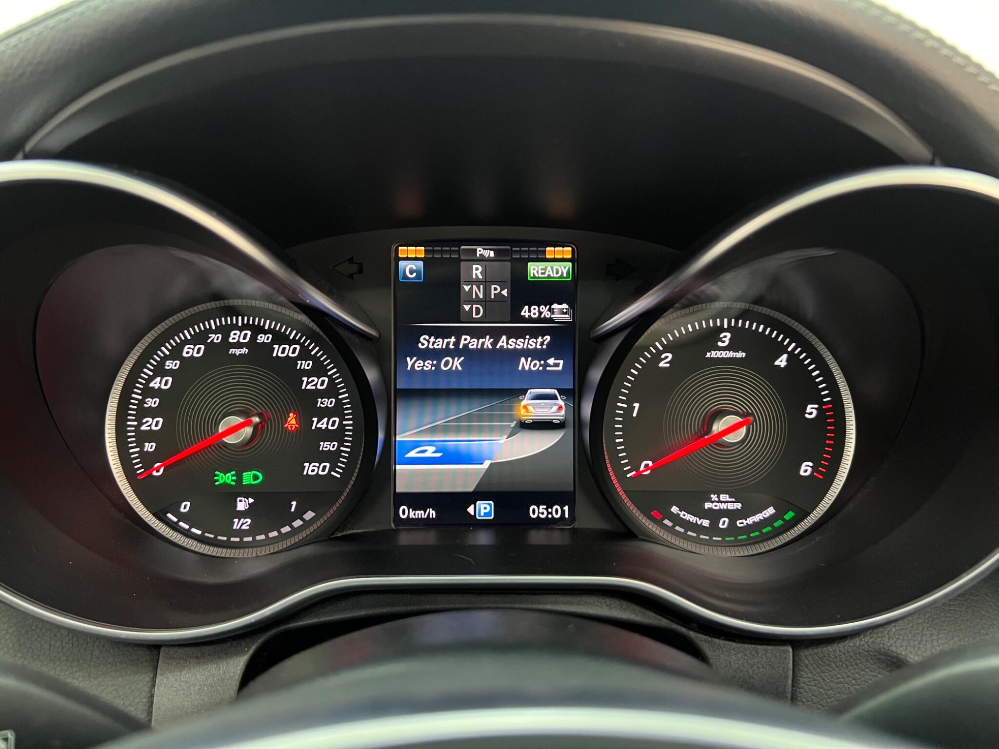 Mercedes-Benz C Class view 40