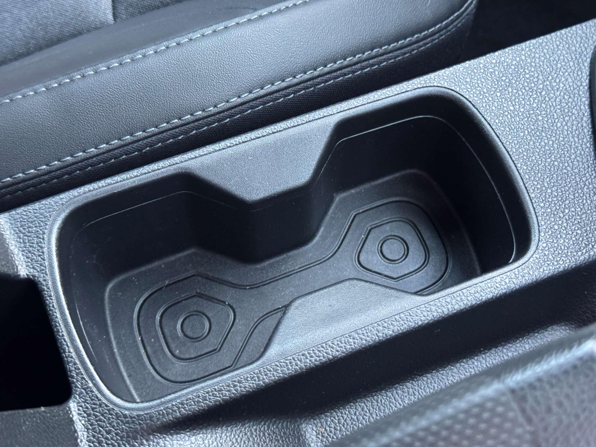 KGM Tivoli view 14