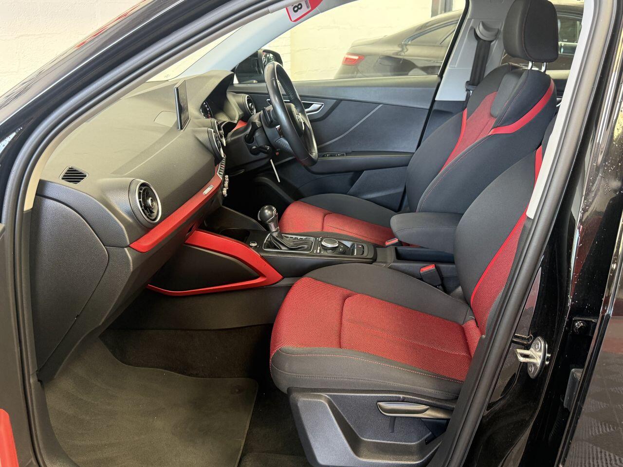 Audi Q2 view 50