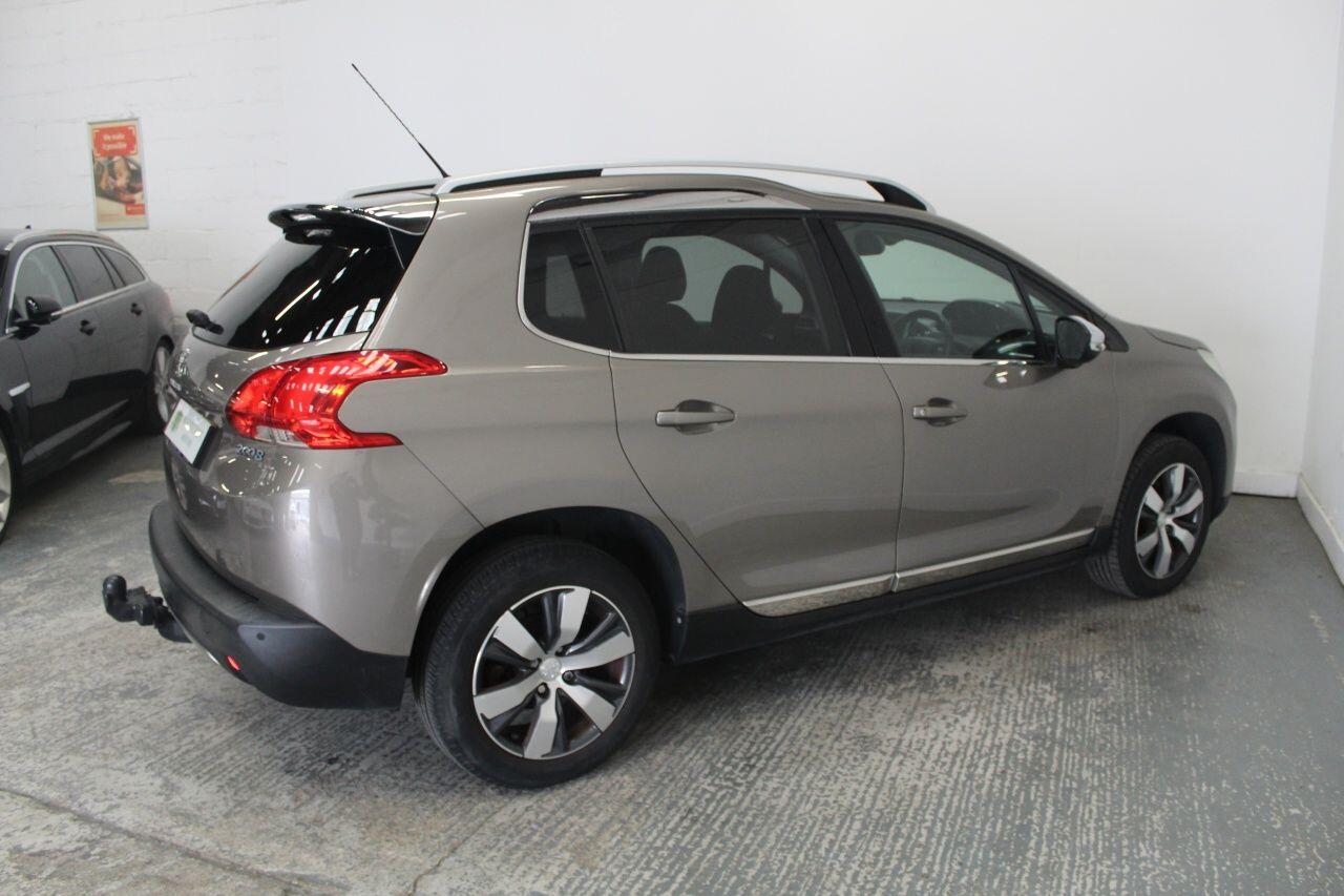 Peugeot 2008 view 11