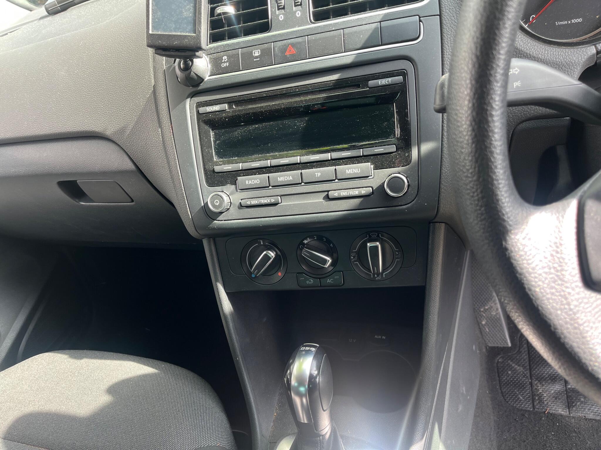 Volkswagen Polo view 16