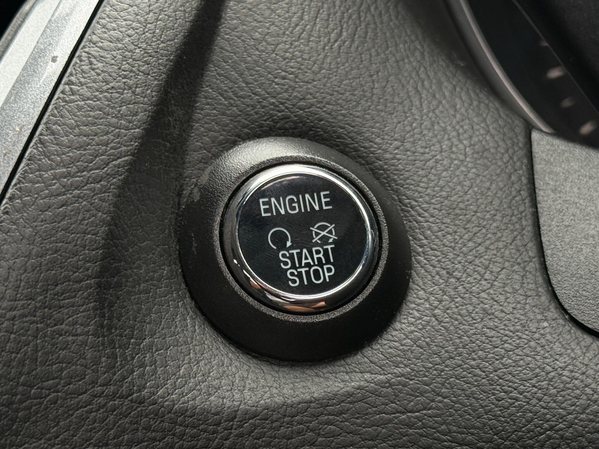 Ford Focus - Image 56