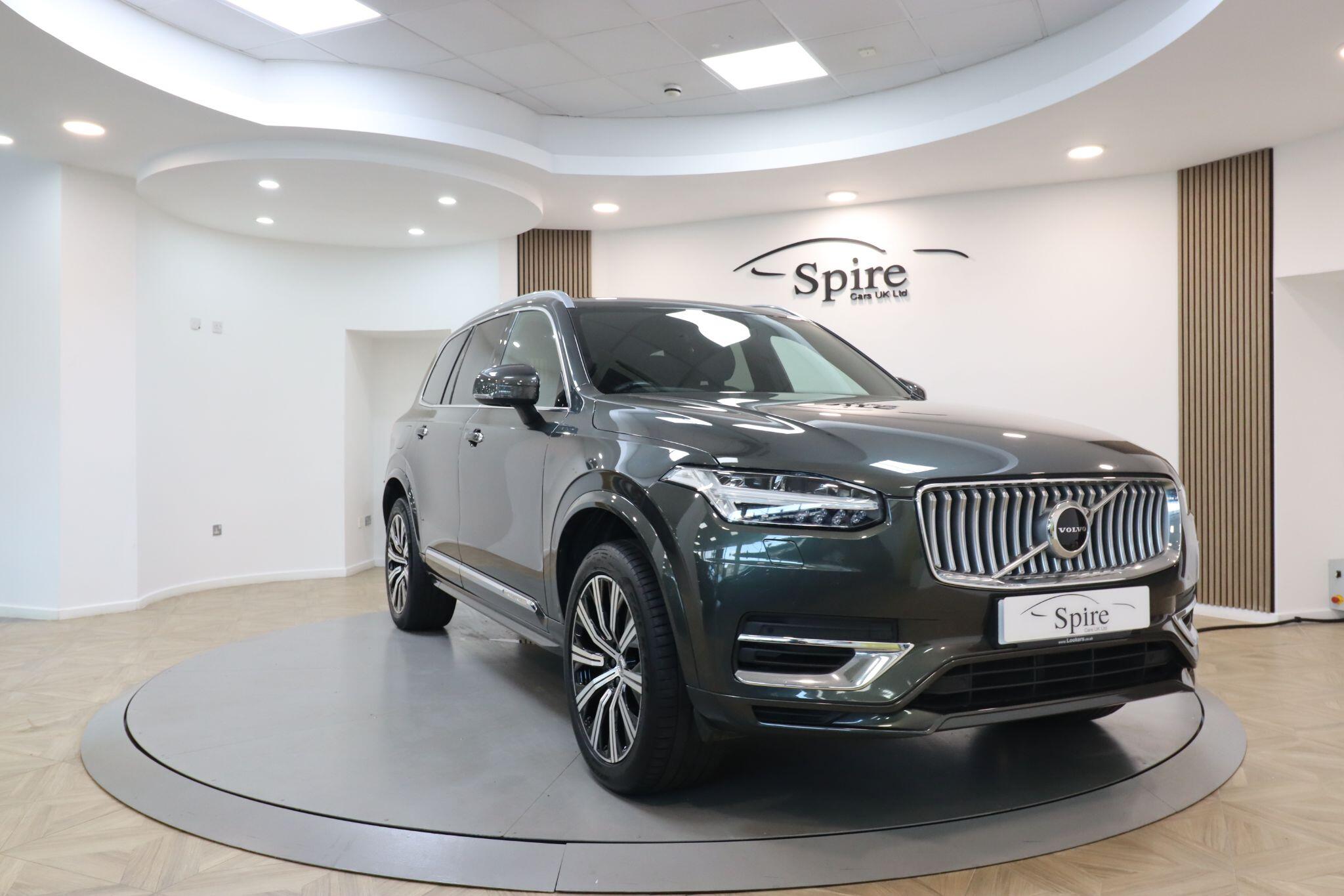 Volvo XC90 view 3