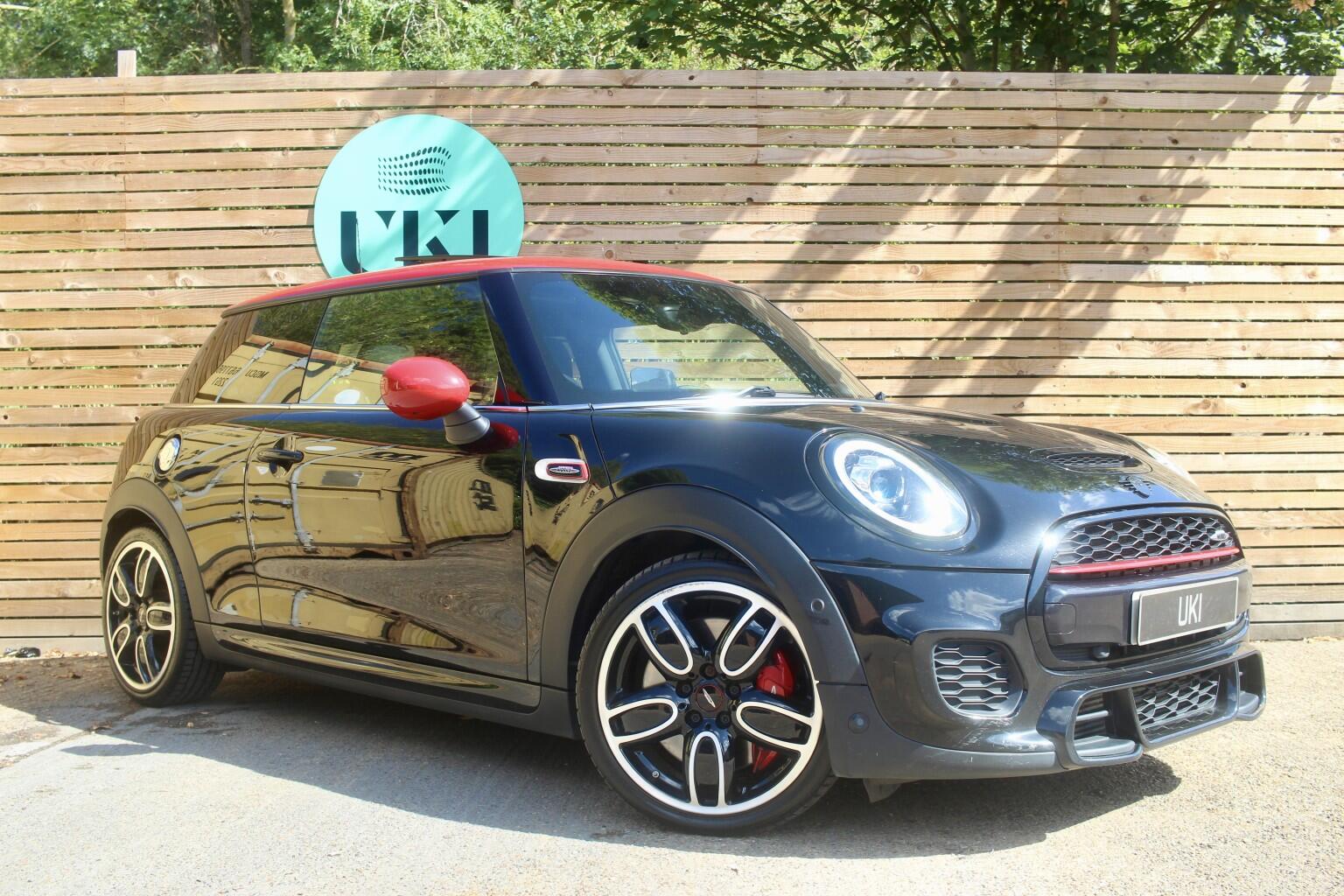 Mini Hatch view 4