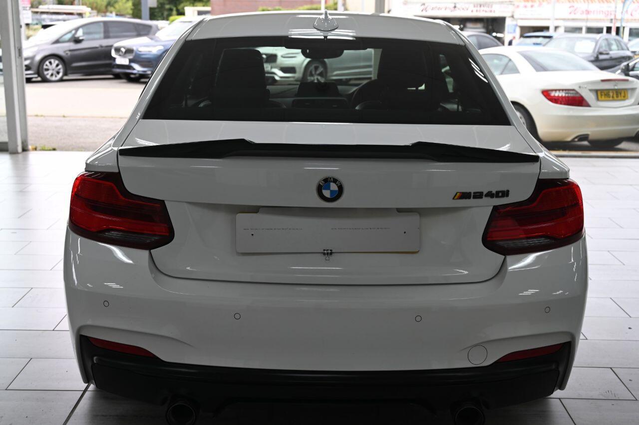 BMW 2 Series view 9