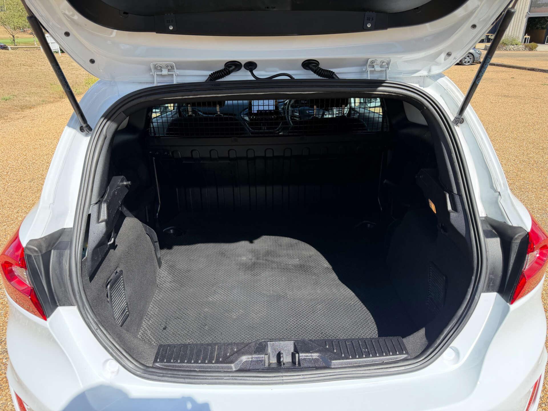 Ford Fiesta view 16