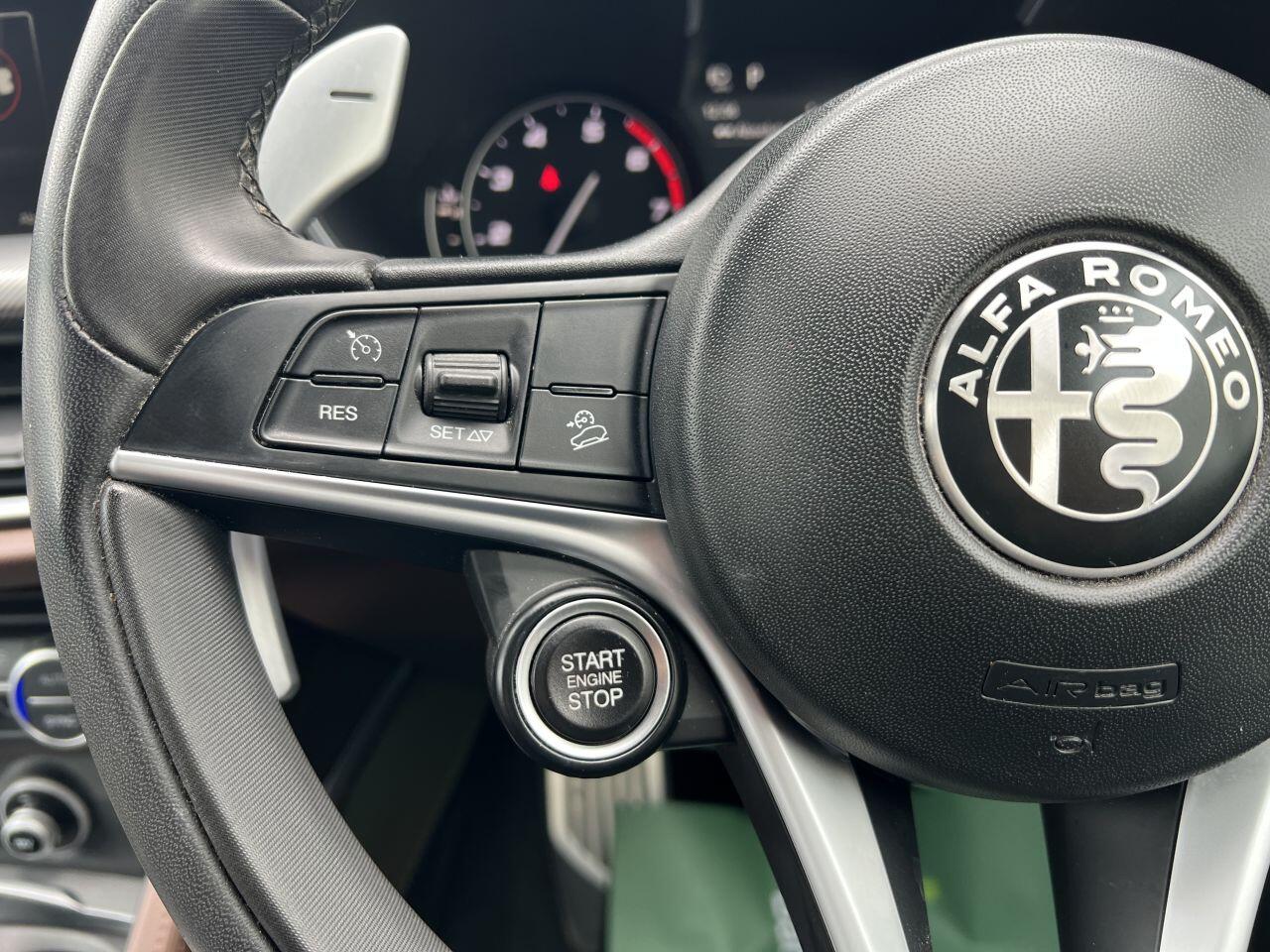 Alfa Romeo Stelvio view 61