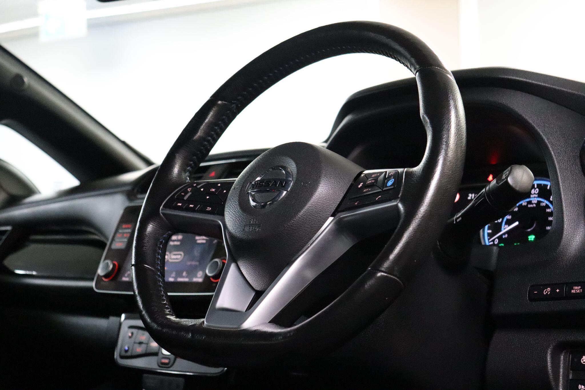 Nissan Leaf view 12