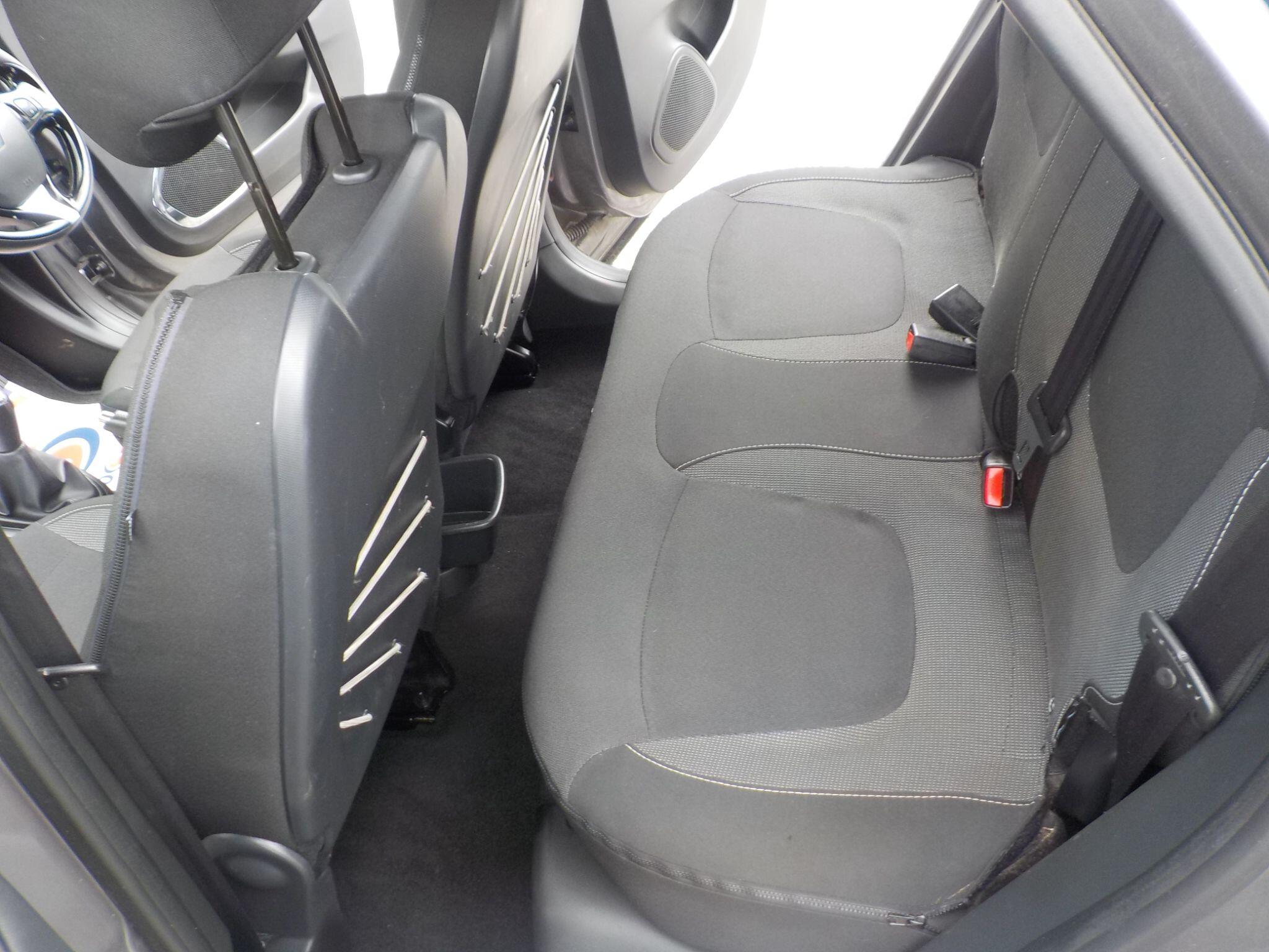 Renault Captur 1.5 dCi ENERGY Dynamique S MediaNav Euro 5 (s/s) 5dr