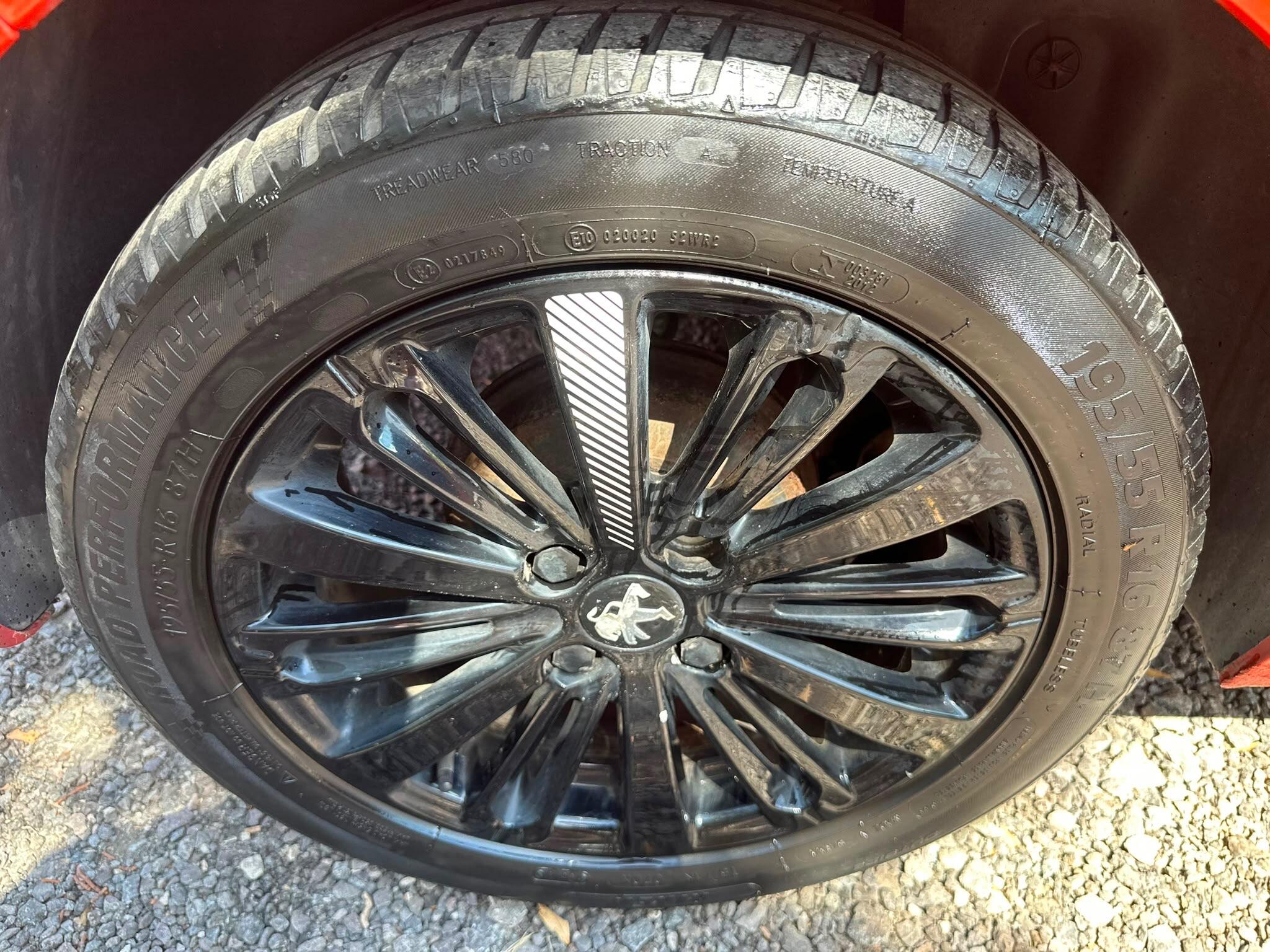 Peugeot 208 view 30