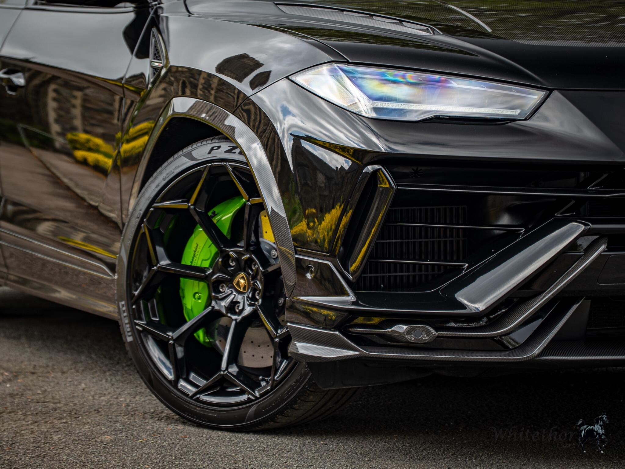 Lamborghini Urus view 22