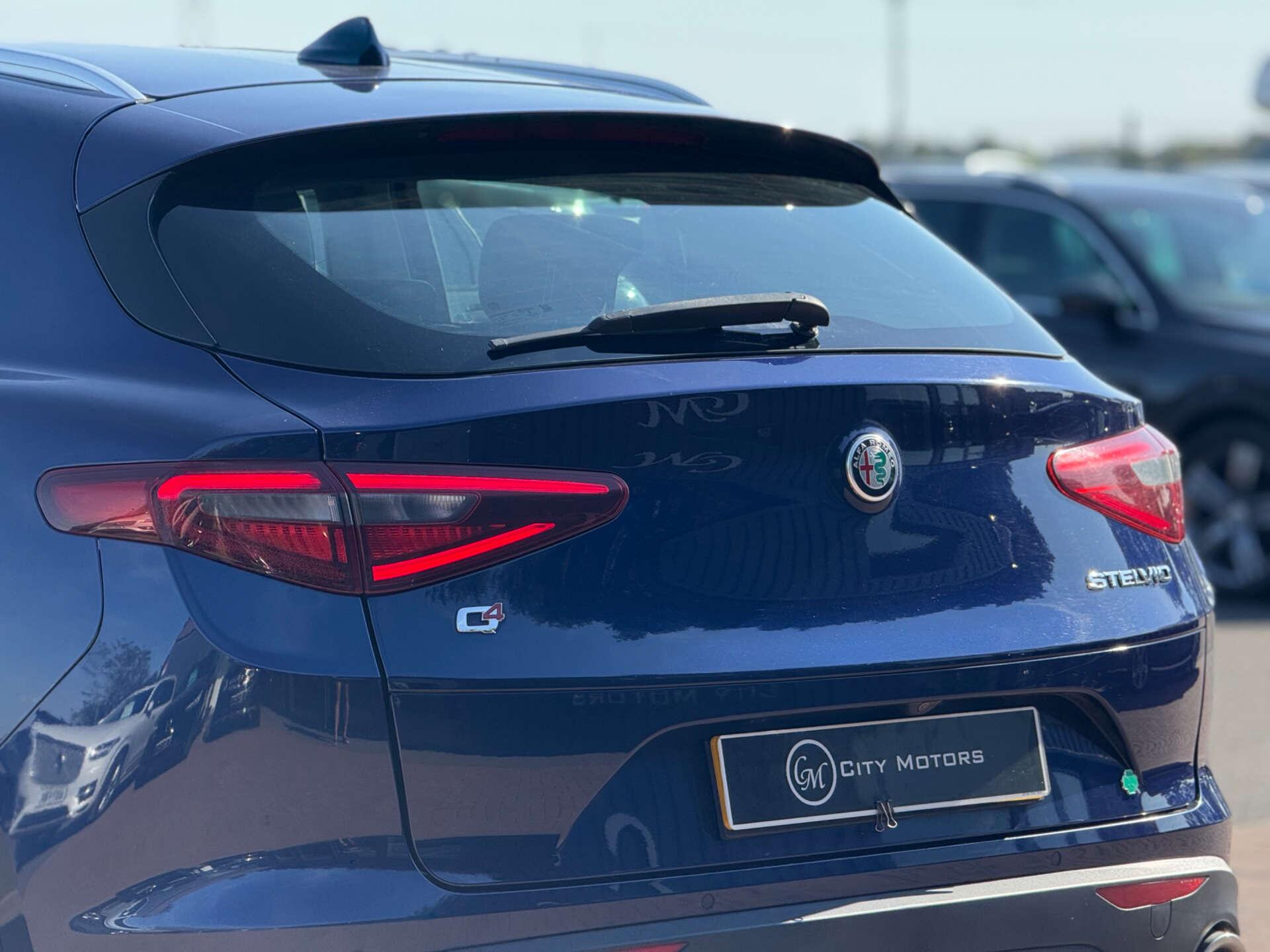 Alfa Romeo Stelvio view 24