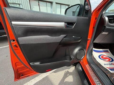 Toyota Hilux view 19