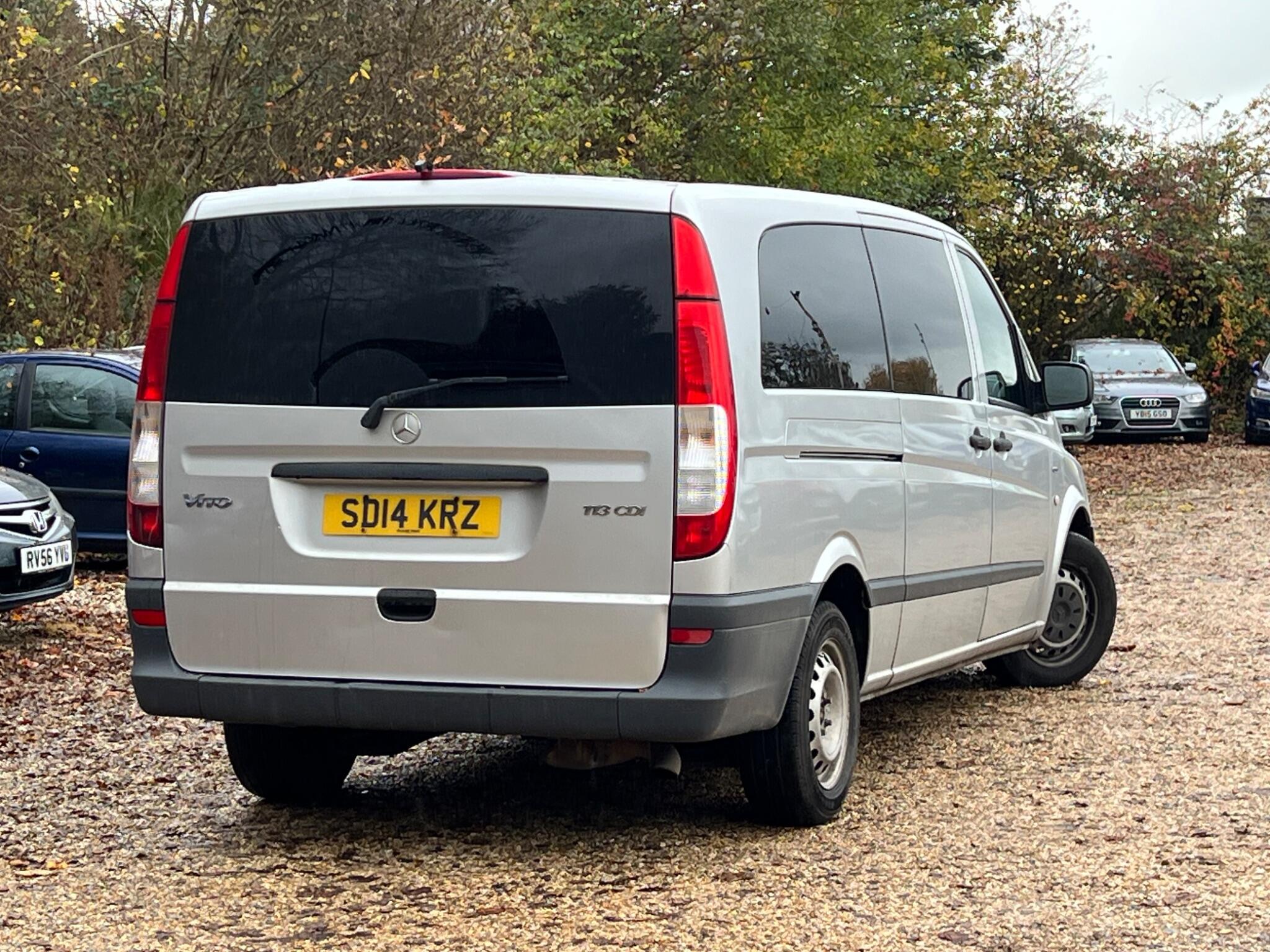 Mercedes-Benz Vito view 5