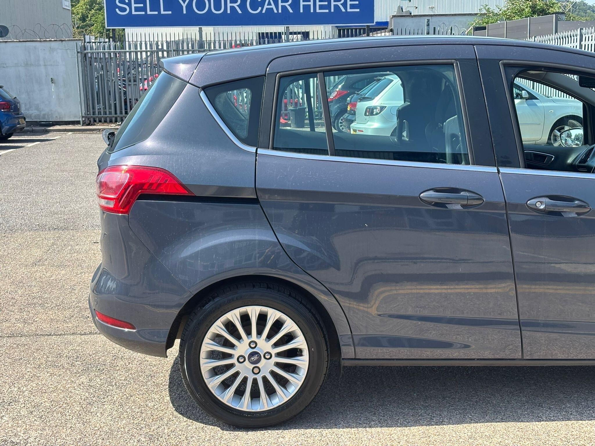 Ford B-Max view 43