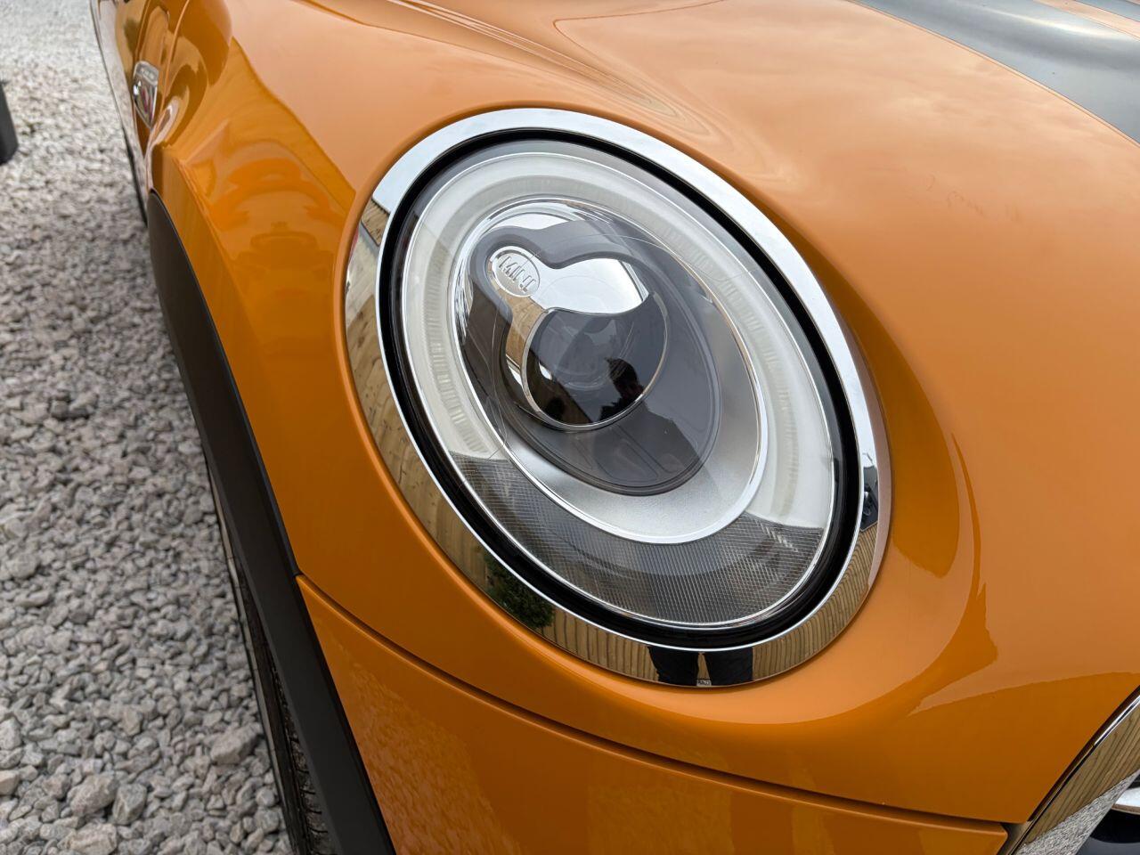 Mini Hatch view 9