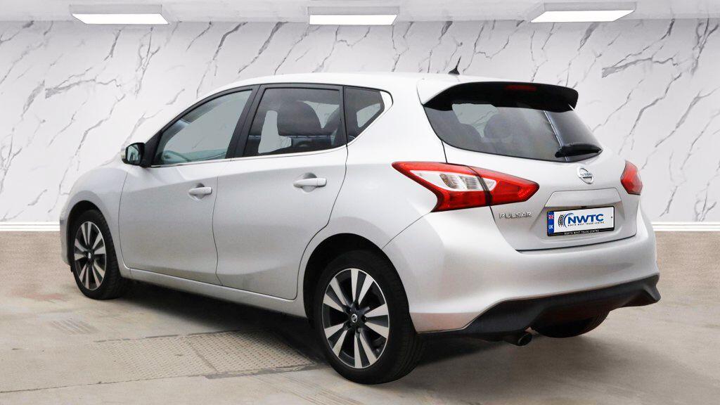Nissan Pulsar view 6