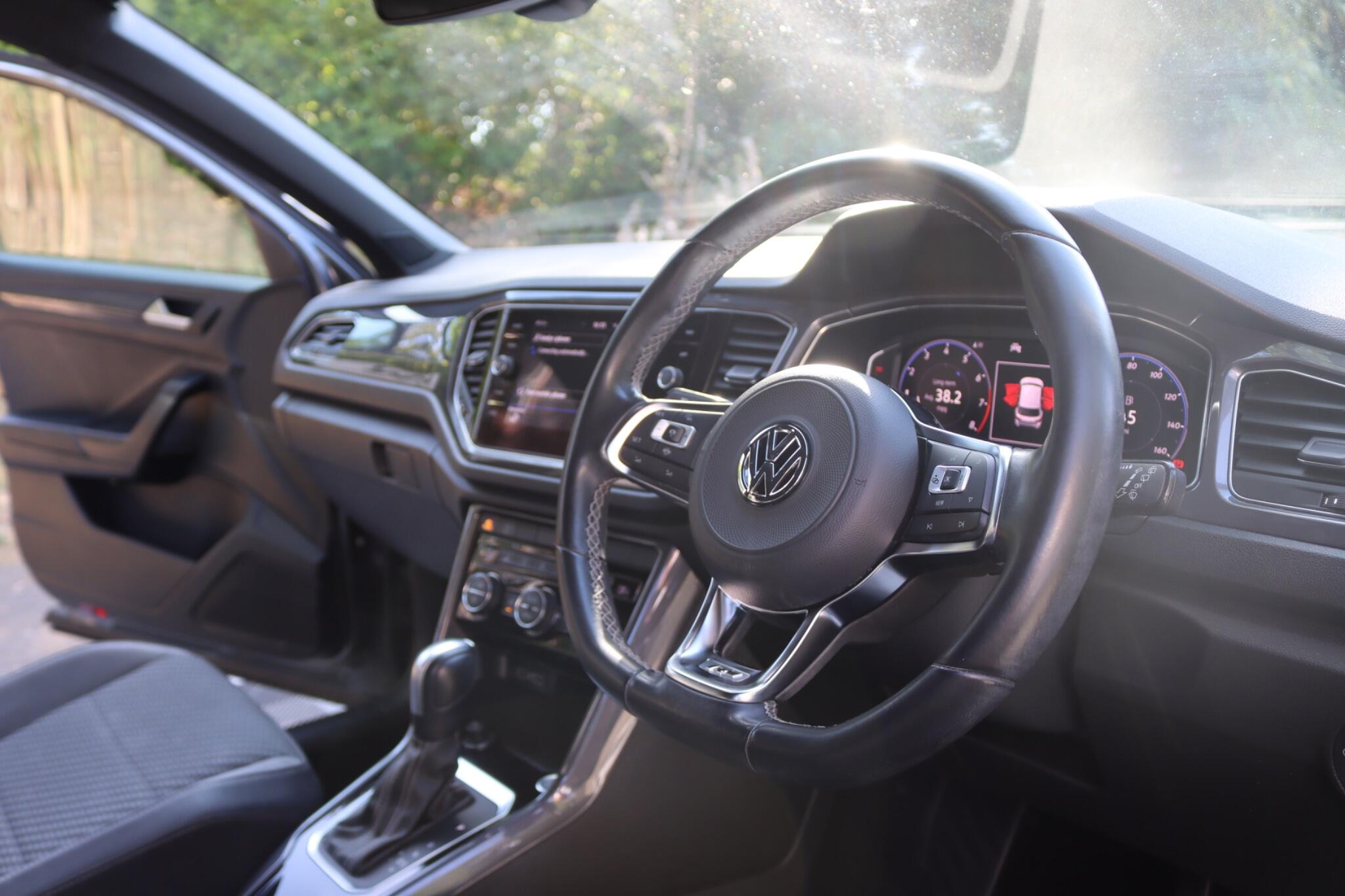 Volkswagen T-Roc view 26