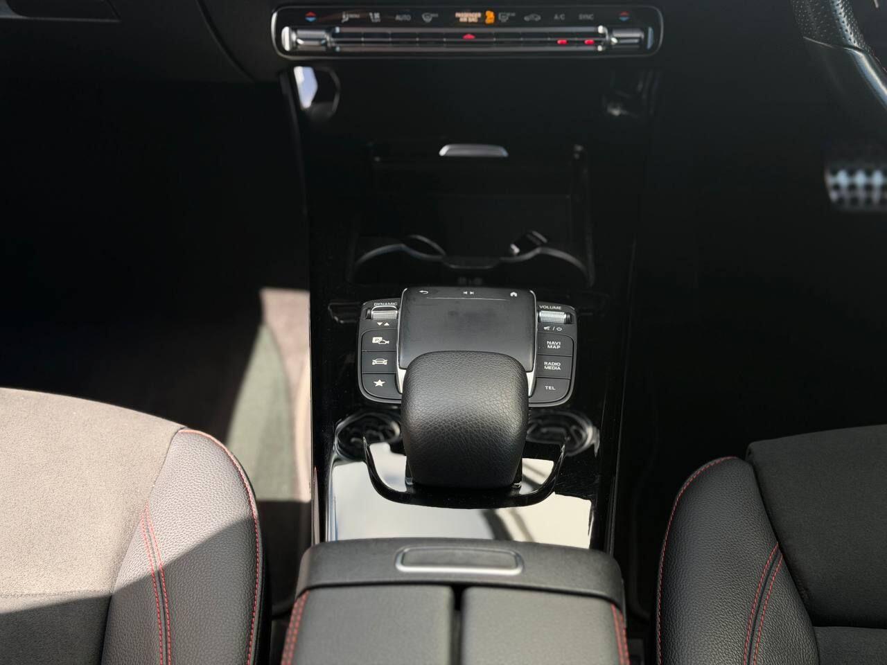 Mercedes-Benz Cla view 26