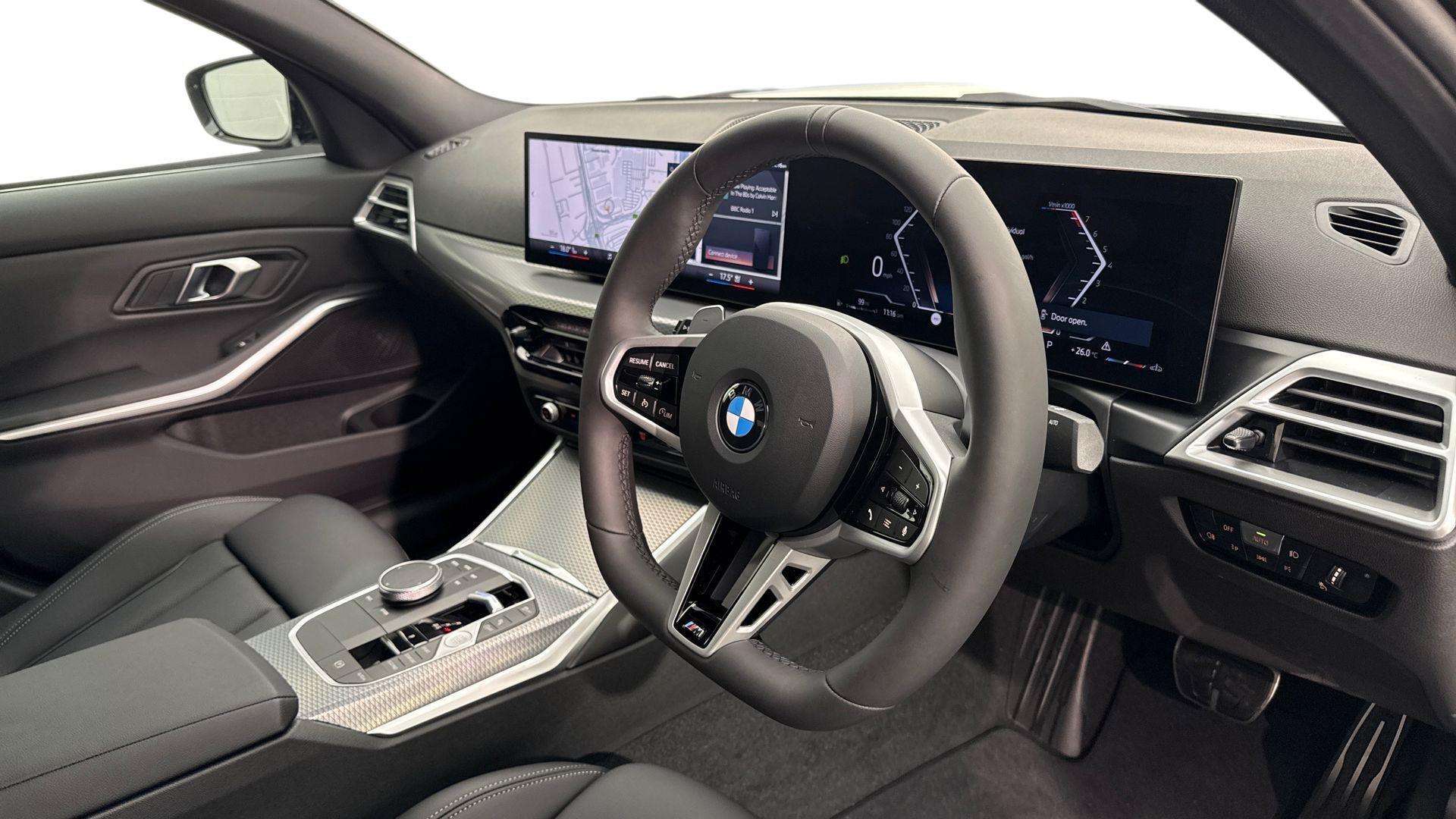 BMW 3 Series view 6