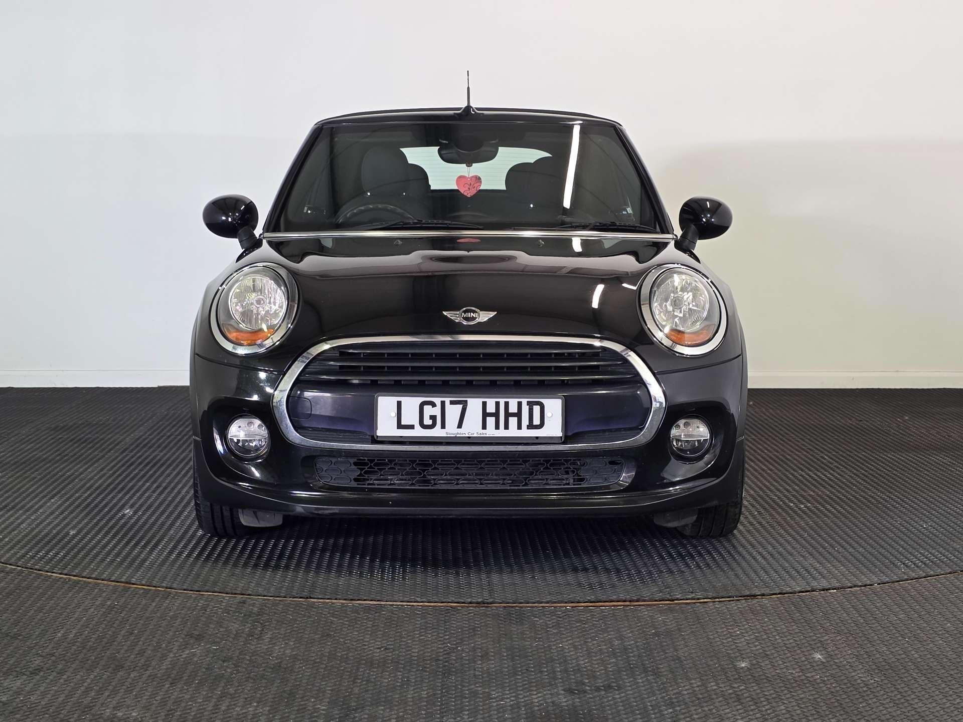 Mini Convertible view 3