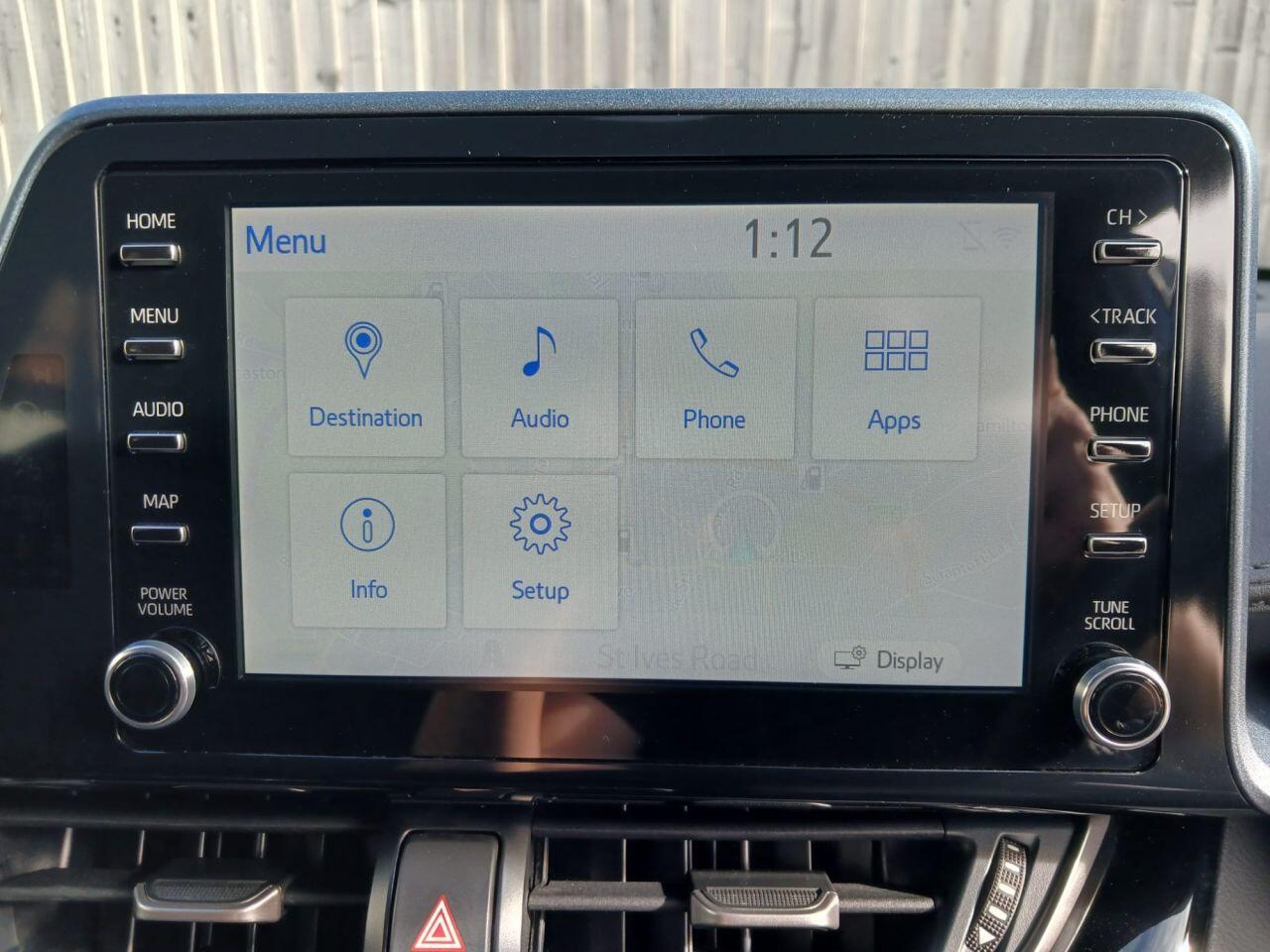 Toyota C-HR view 15