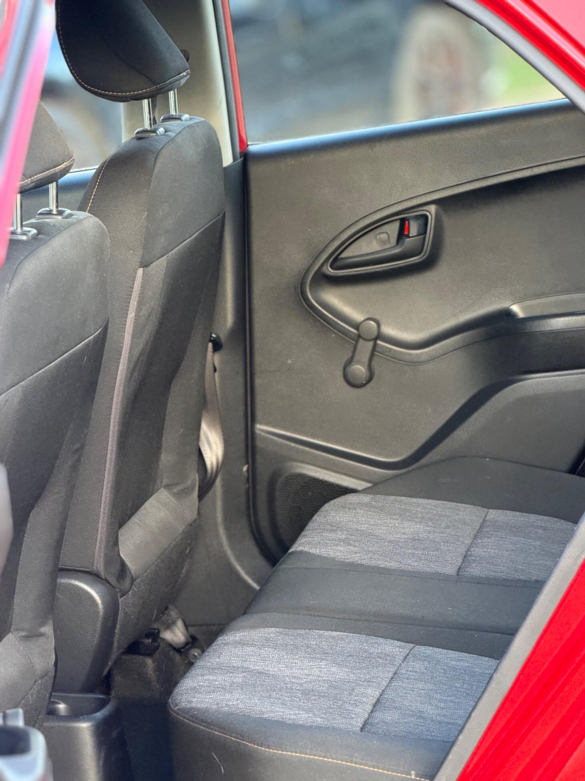 2013 Kia Picanto 1.0 1 Air Euro 5 5dr image 20