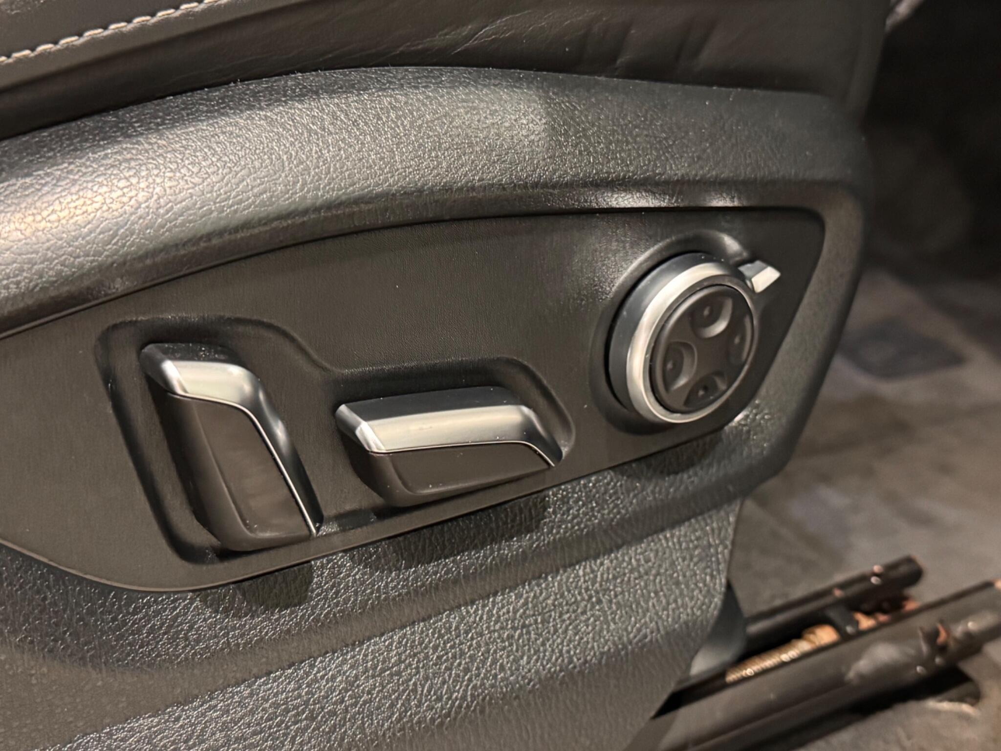 Audi Q7 view 17