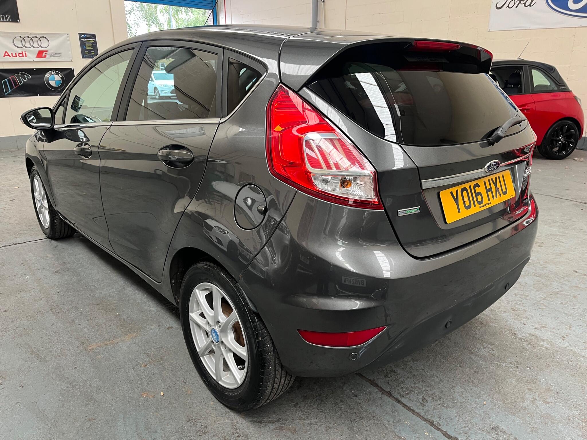 Ford Fiesta view 8