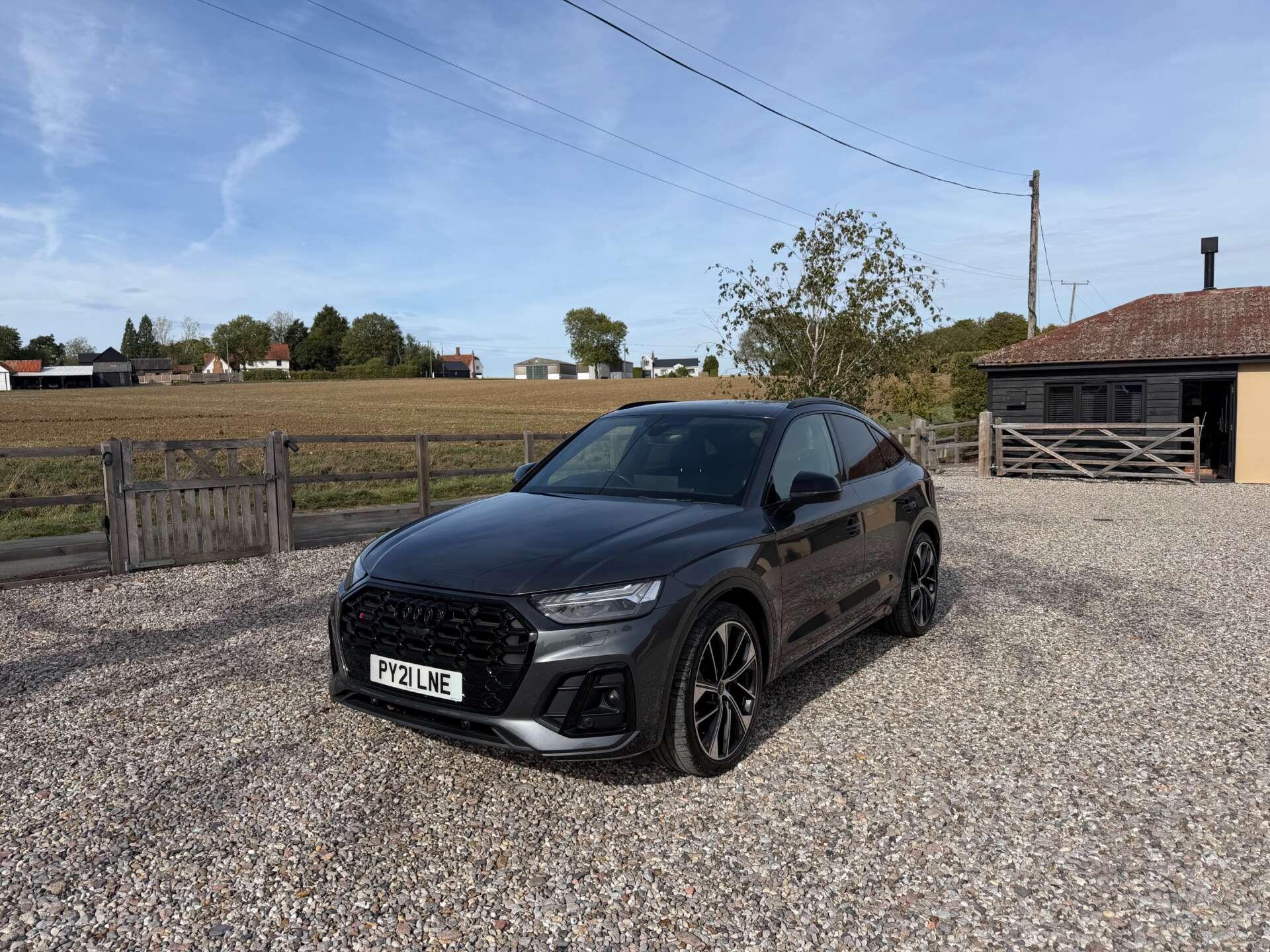 Audi SQ5 view 2