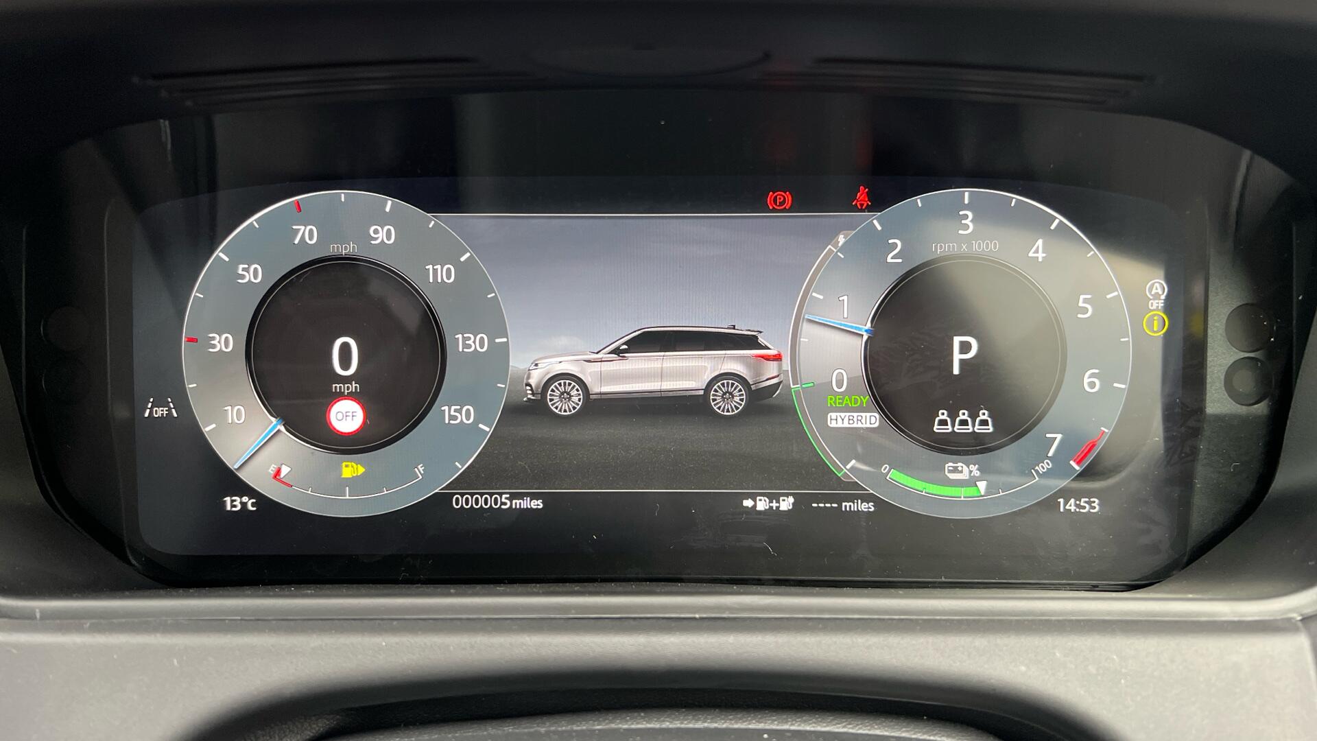 Land Rover Range Rover Velar view 19