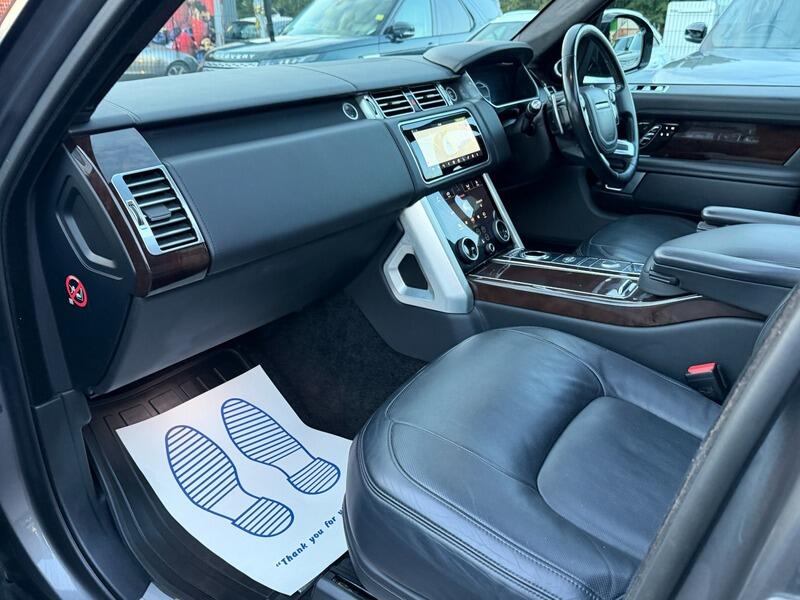 Land Rover Range Rover view 24