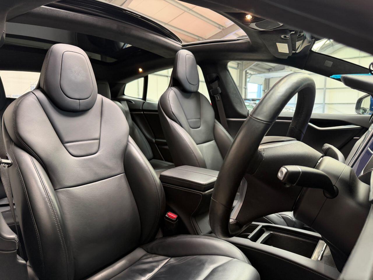 Tesla Model S view 3