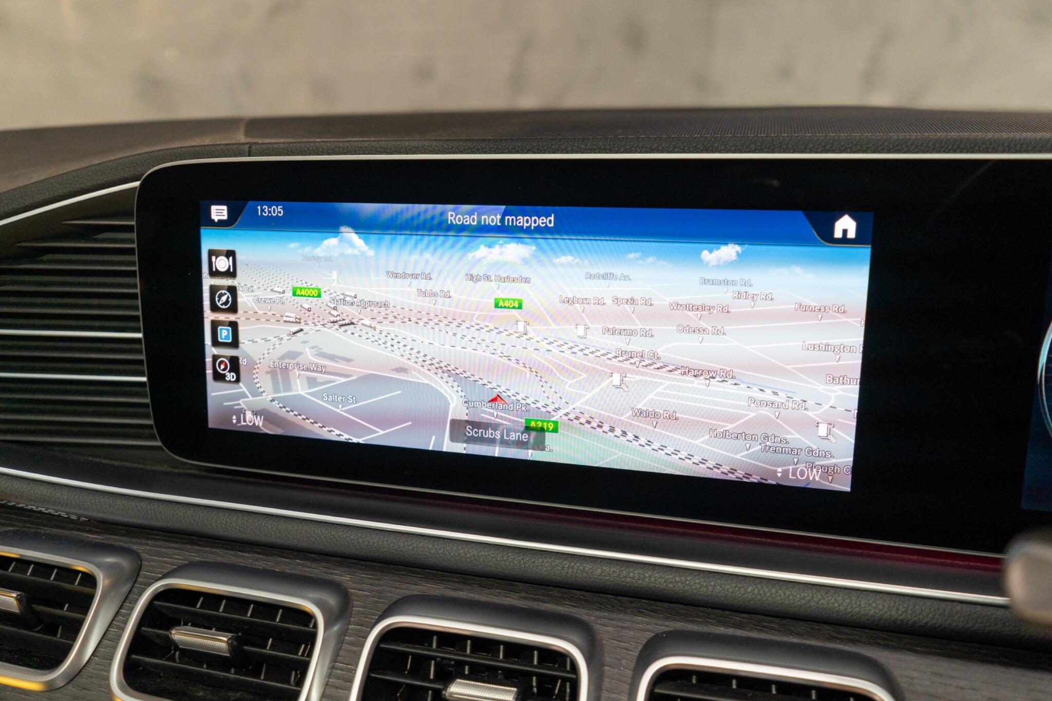 Mercedes-Benz GLS view 30