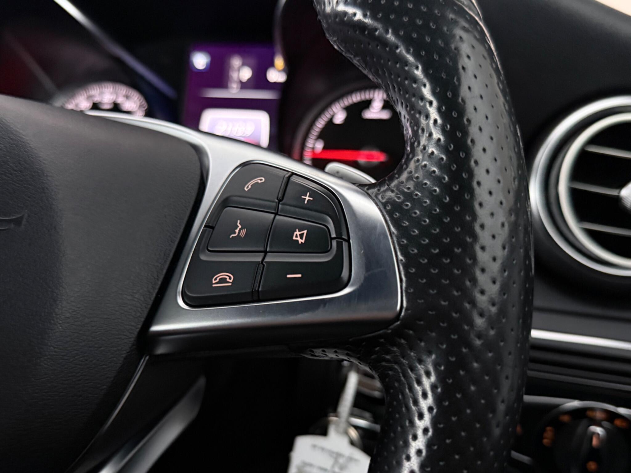 Mercedes-Benz C-Class view 15