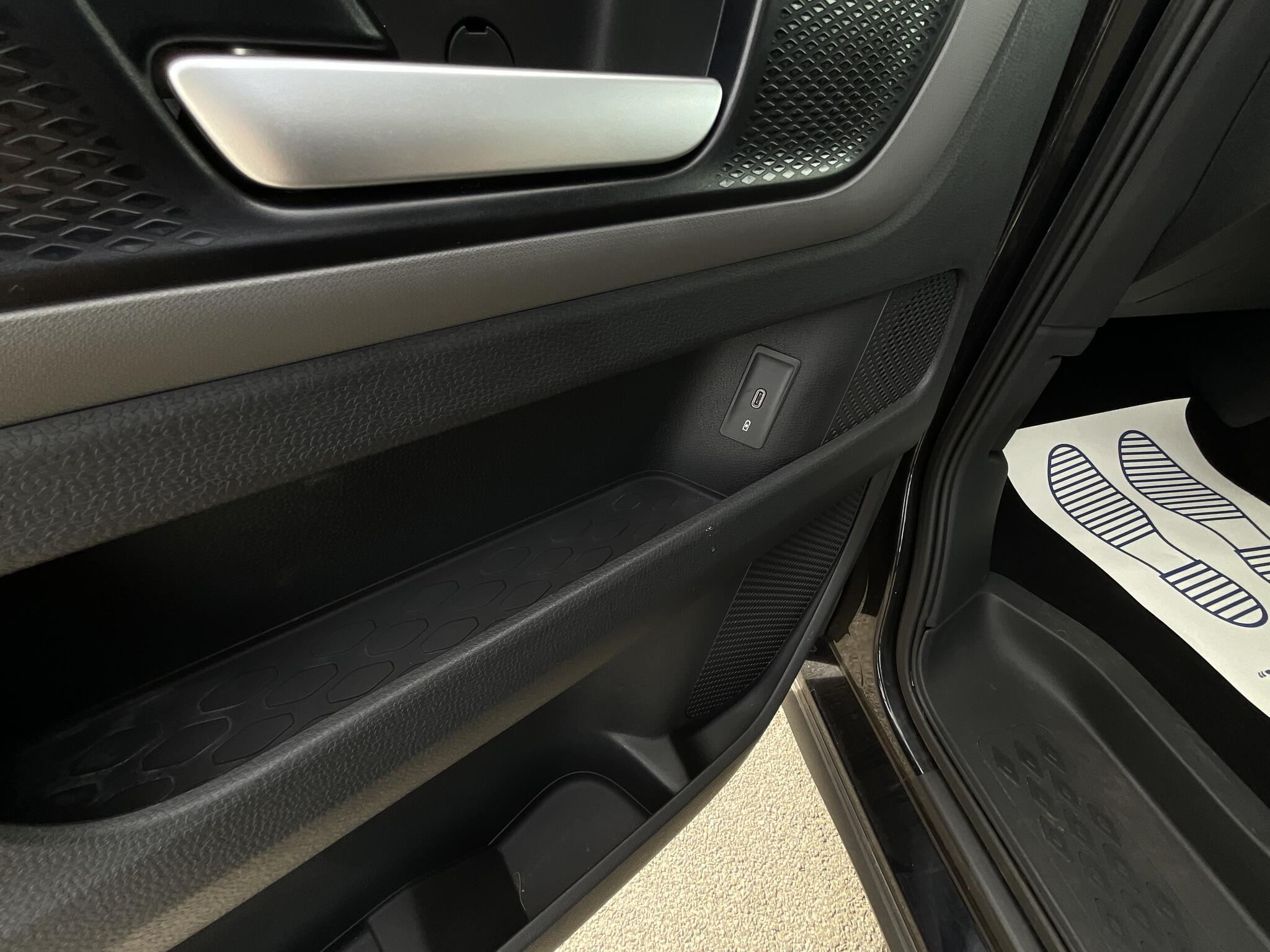 Volkswagen Id. Buzz view 39