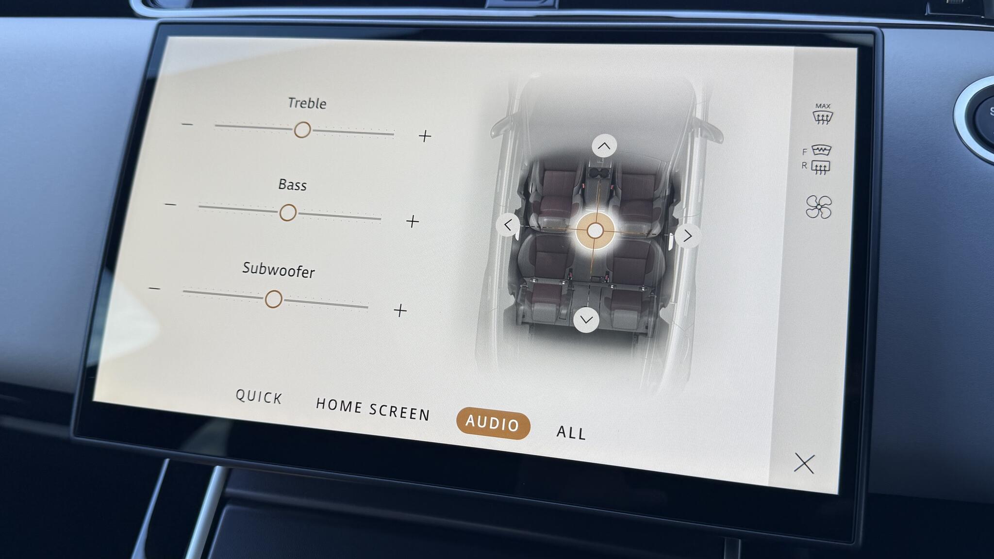 Land Rover Range Rover Evoque view 45