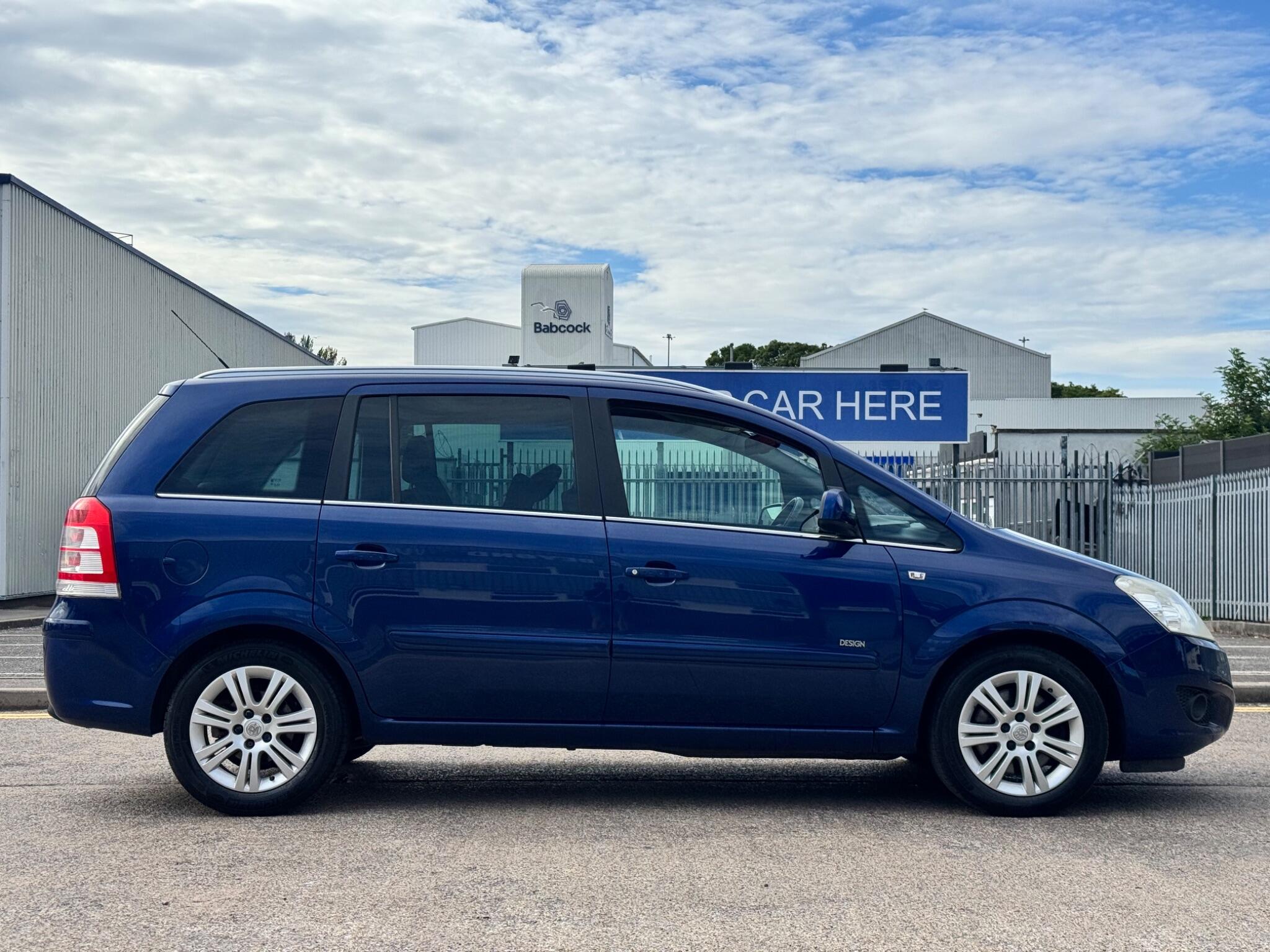 Vauxhall Zafira view 18
