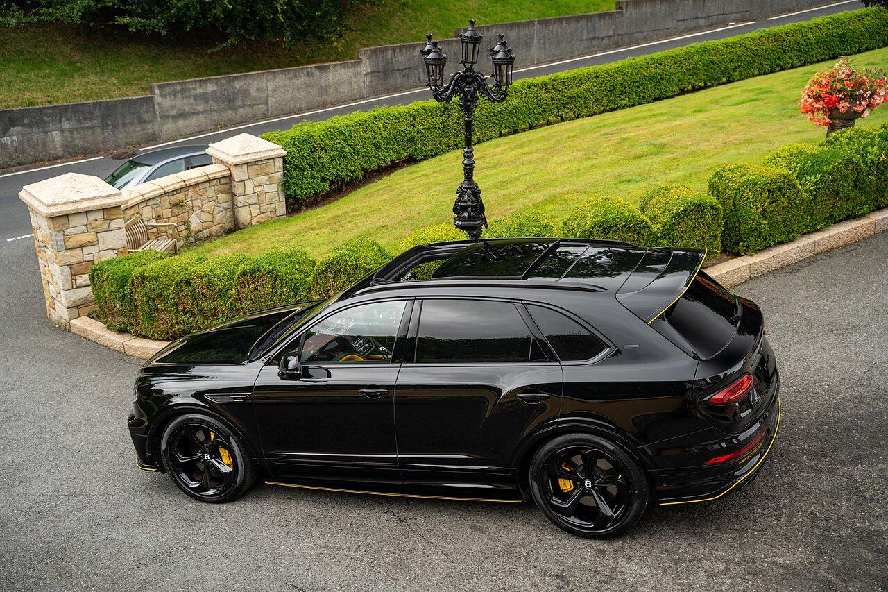 Bentley Bentayga view 112