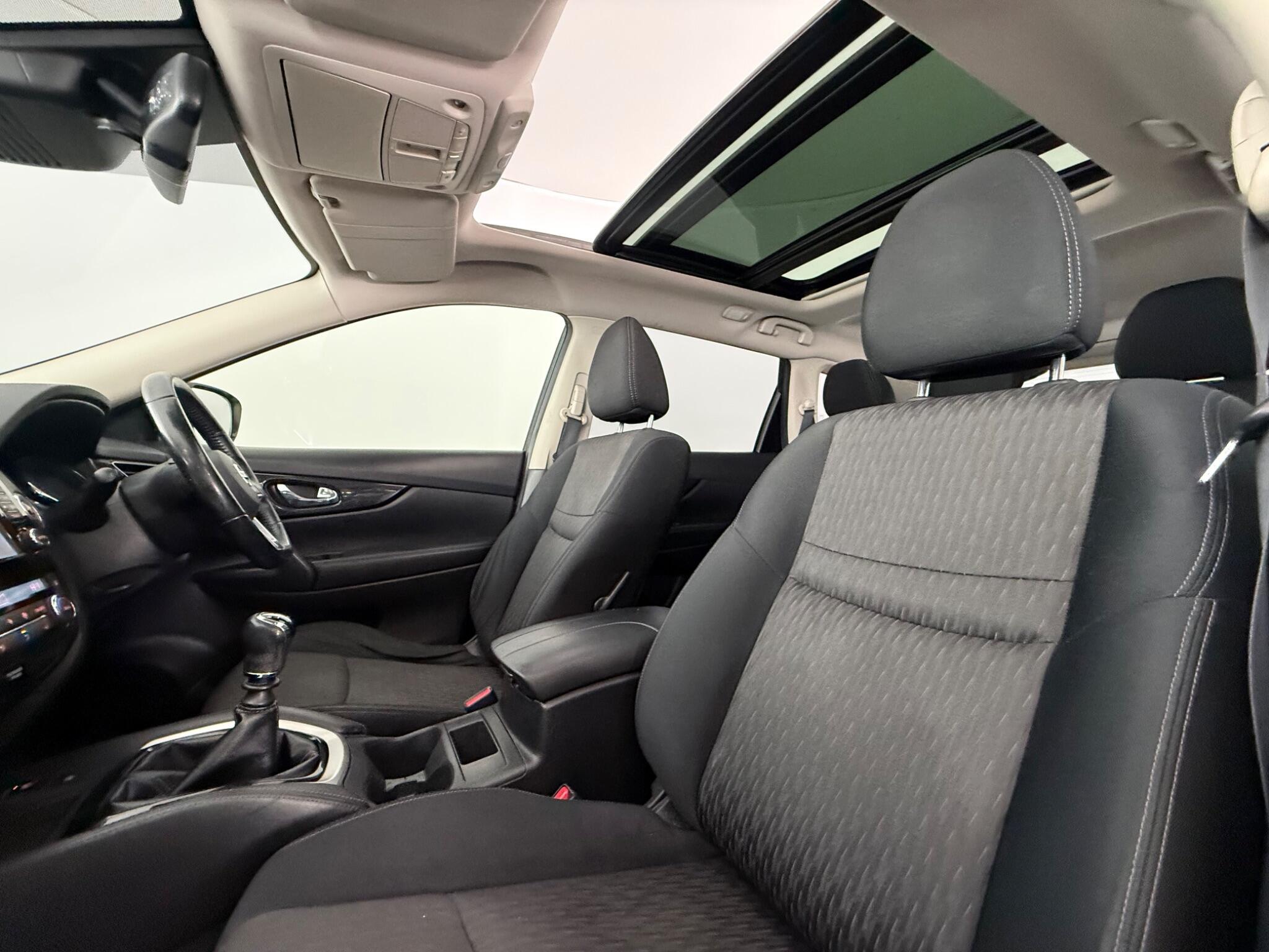 Nissan X-Trail view 27