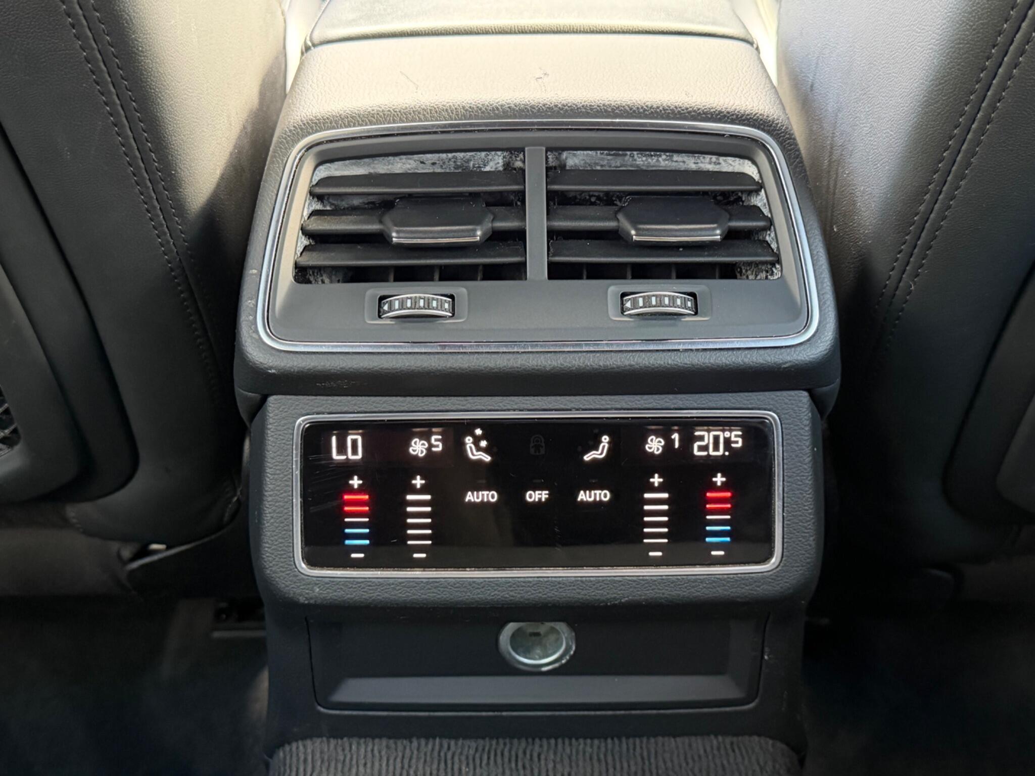 Audi A6 view 48