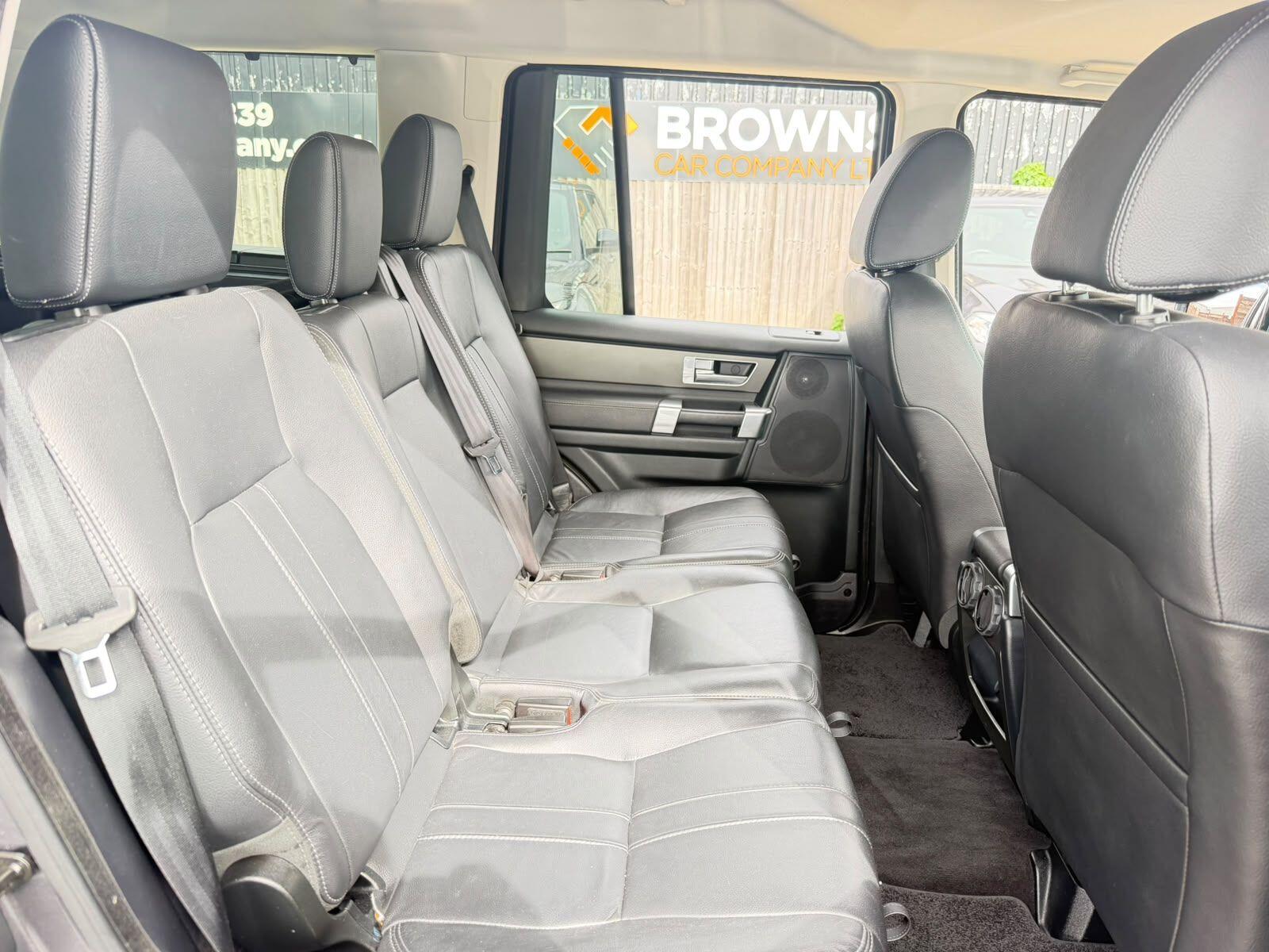 Land Rover Discovery view 15