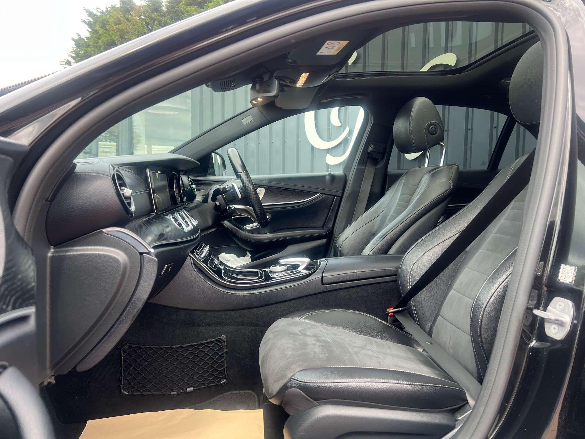 Mercedes-Benz E-Class view 48