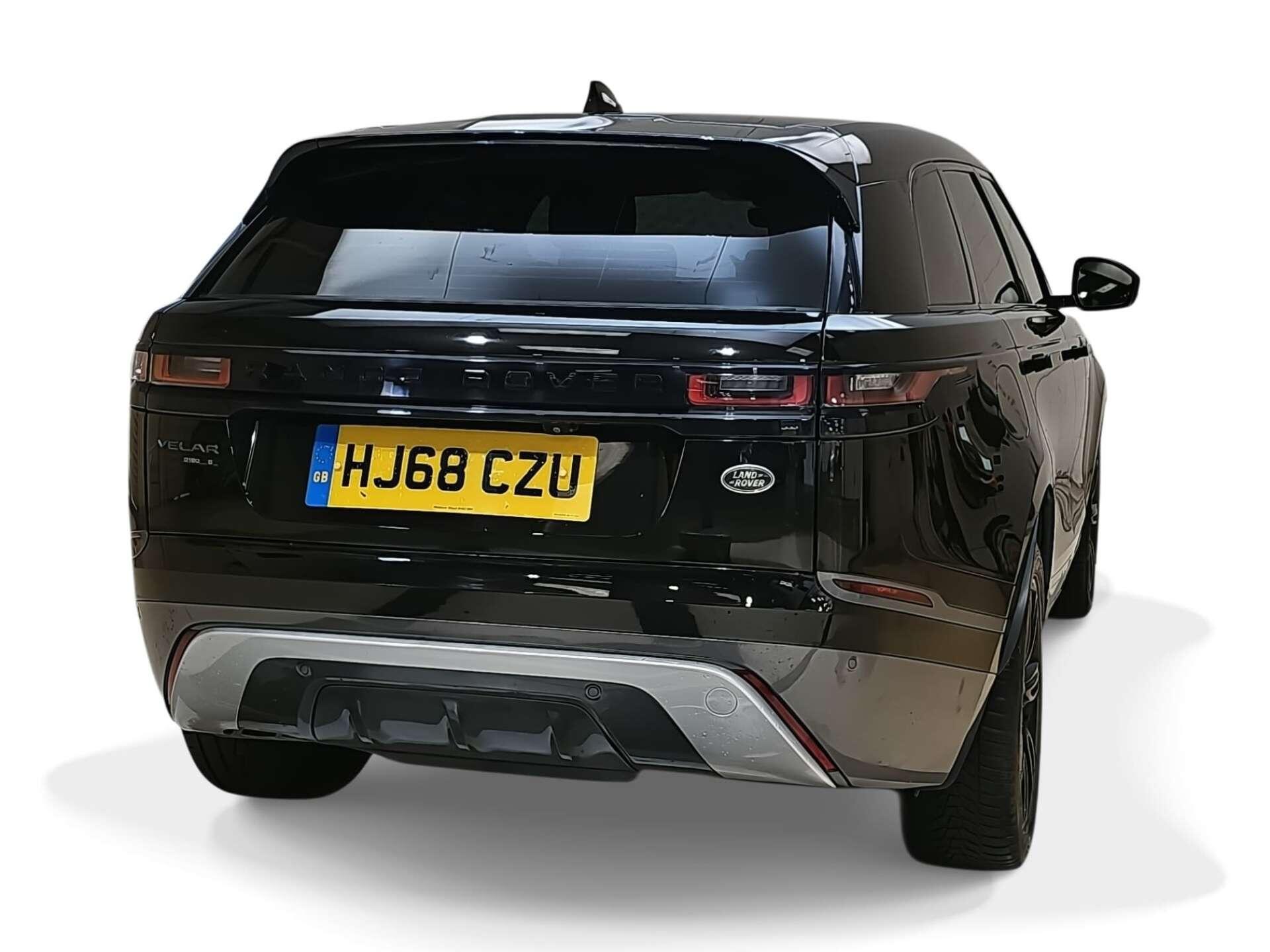 Land Rover Range Rover Velar view 4