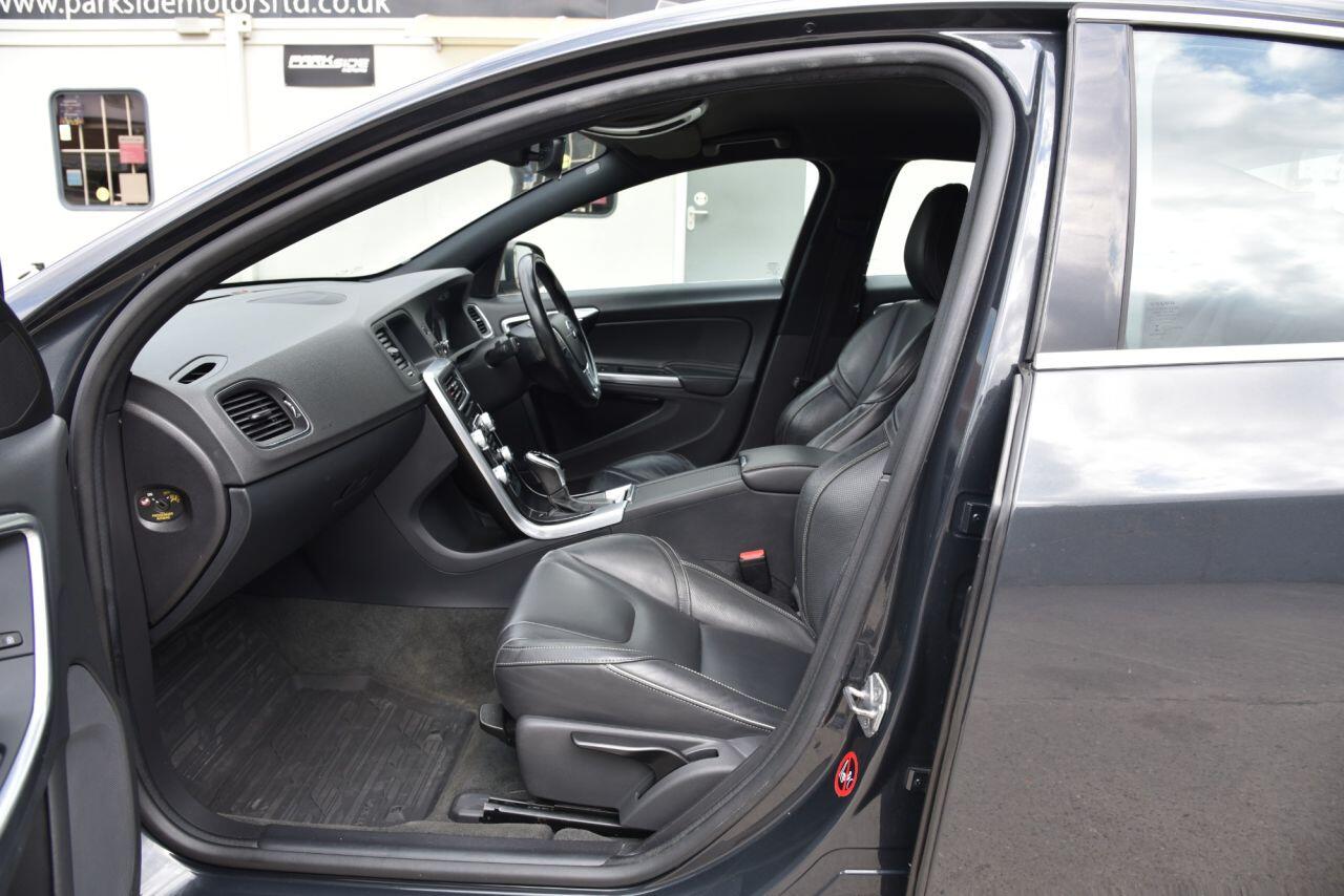Volvo S60 view 21