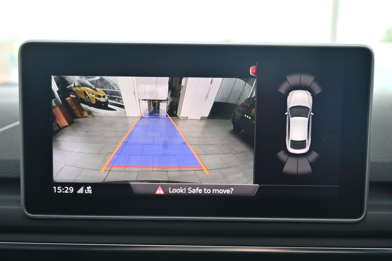 Audi S5 view 29
