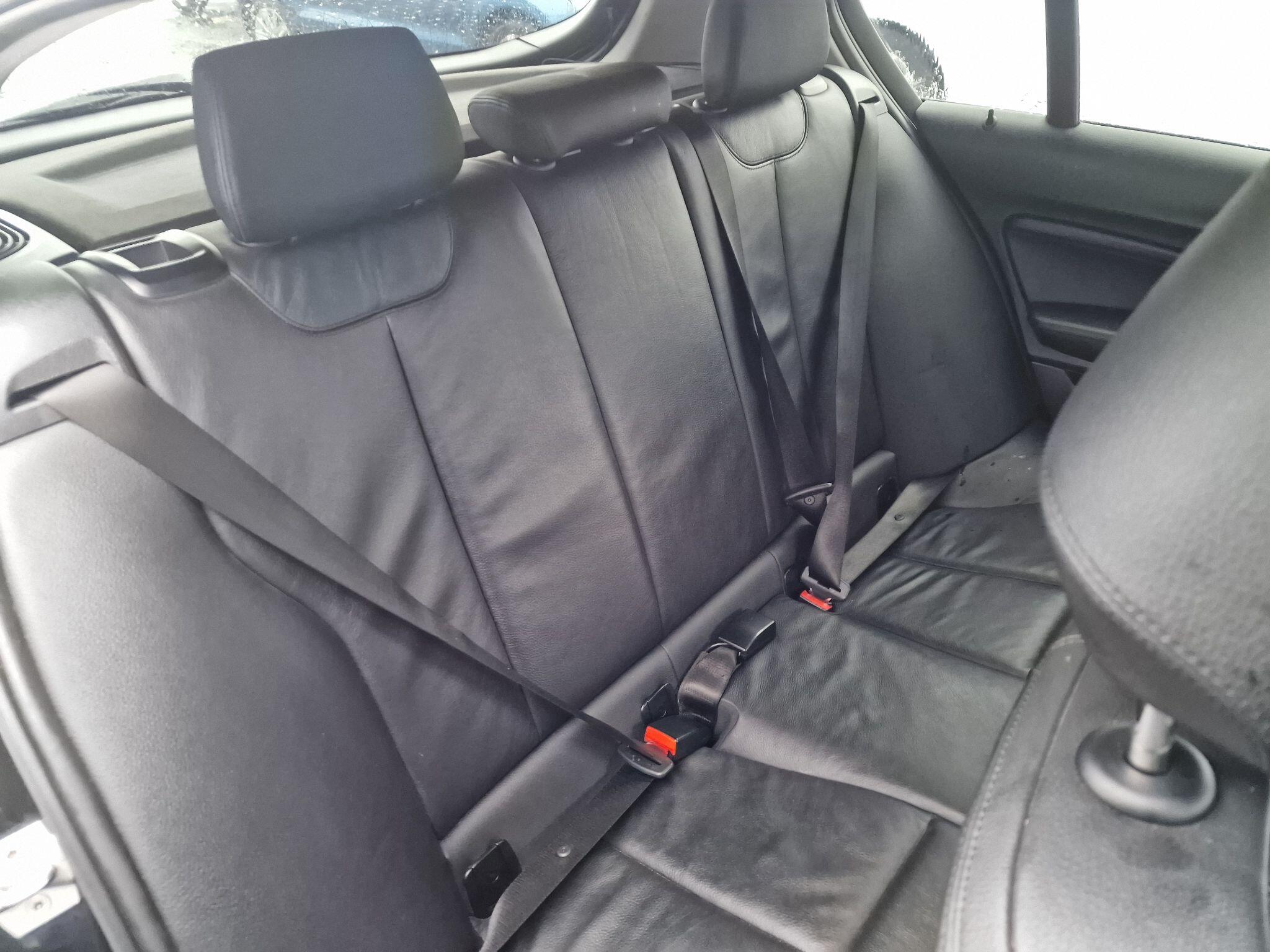 BMW 1 Series view 29