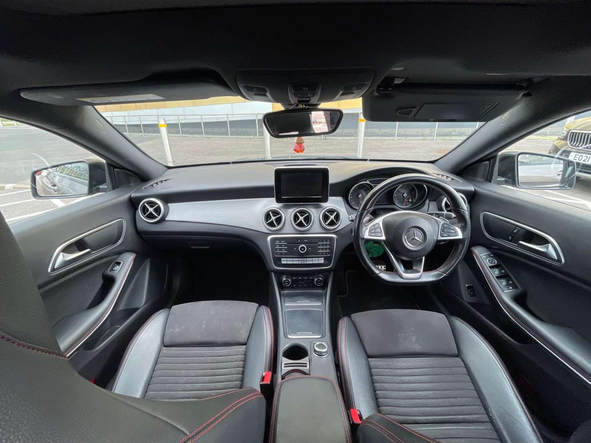 Mercedes-Benz Cla view 2
